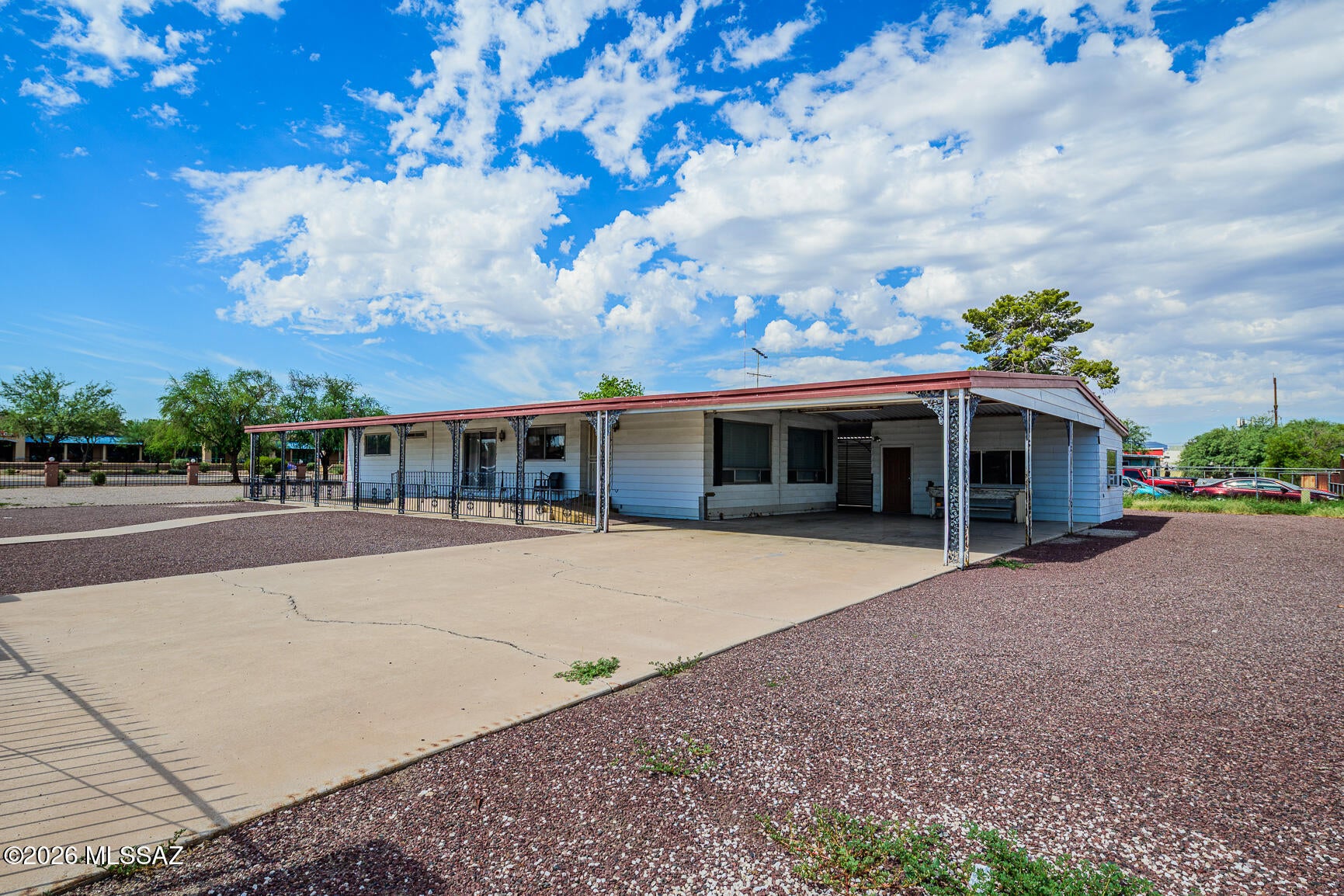 Cholla Manor (1-86) - Residential