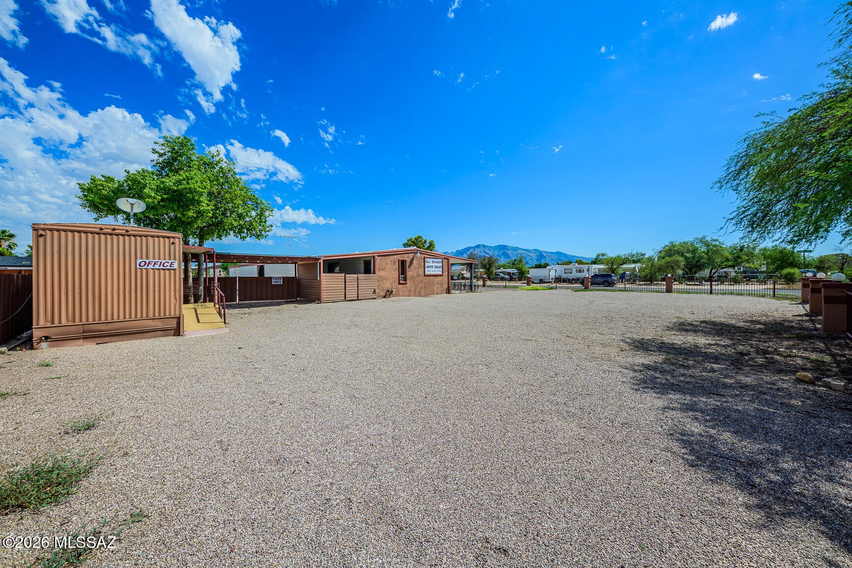 Cholla Manor (1-86) - Residential