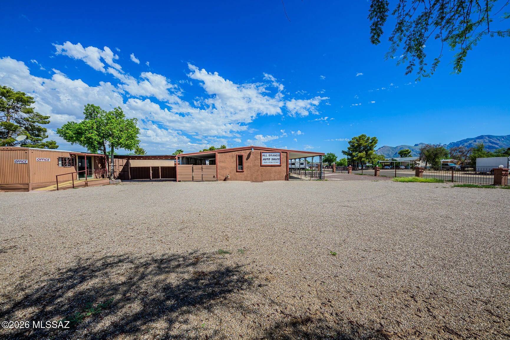 Cholla Manor (1-86) - Residential