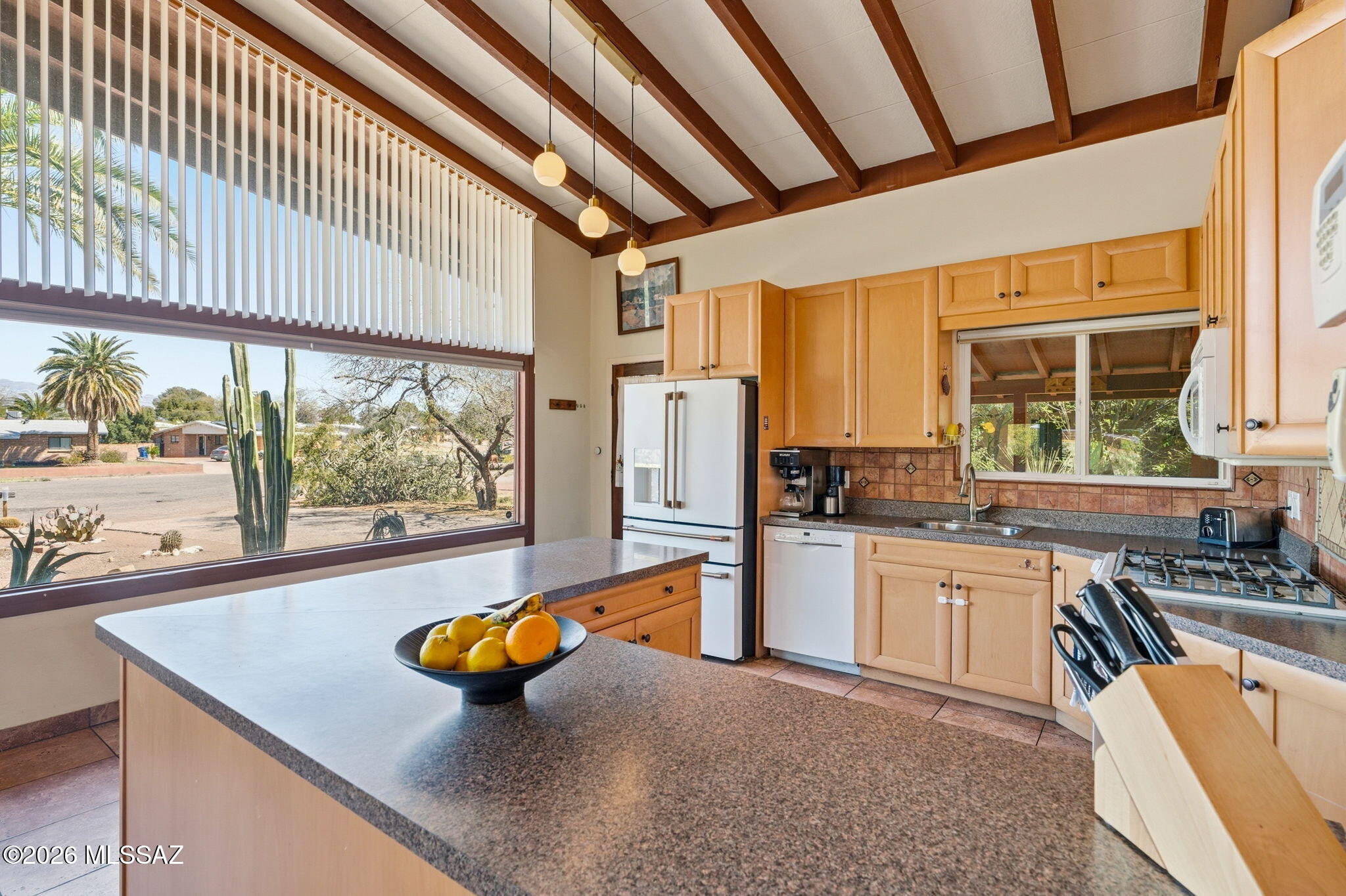 El Cerrito Est - Residential
