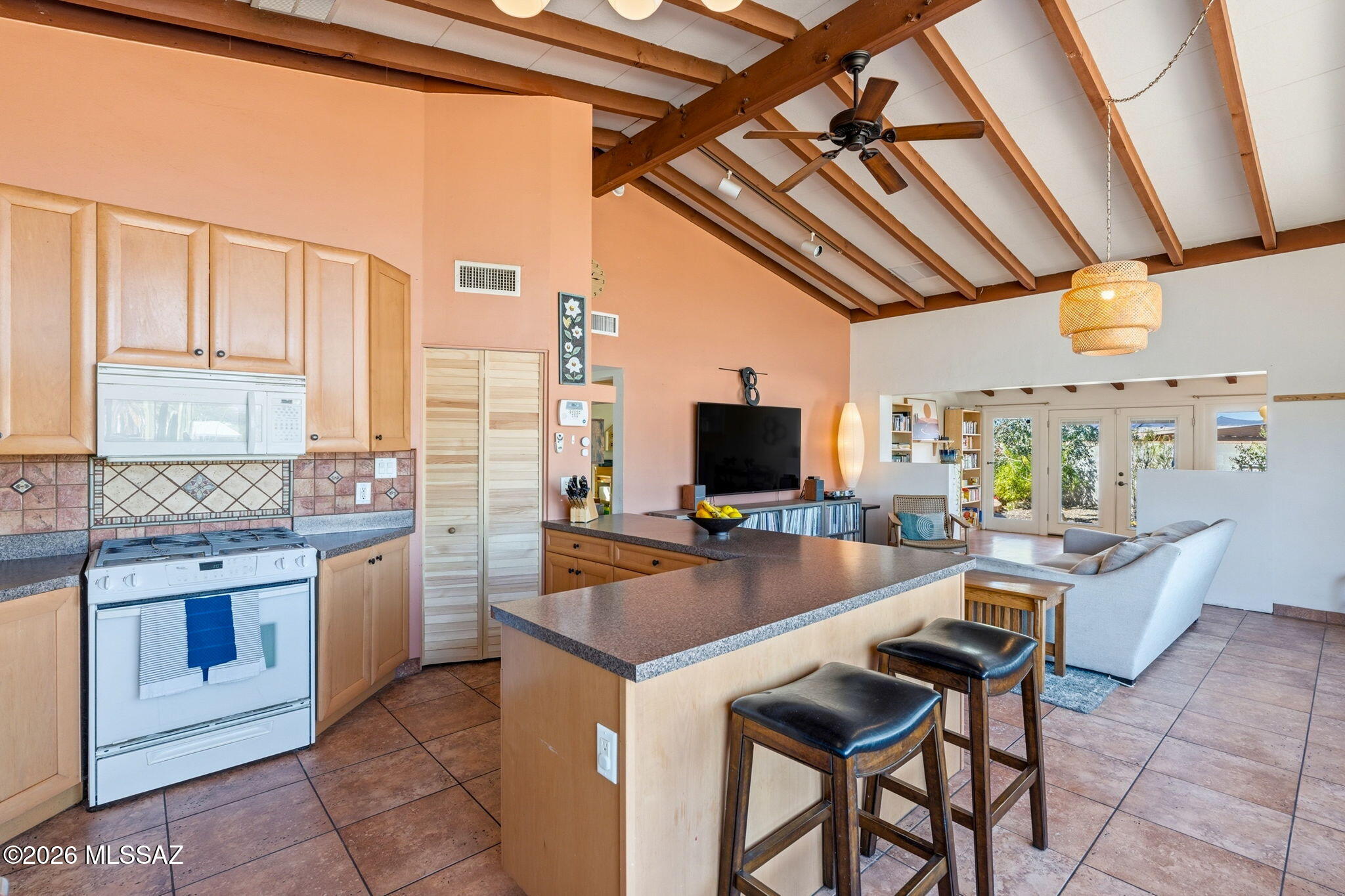 El Cerrito Est - Residential