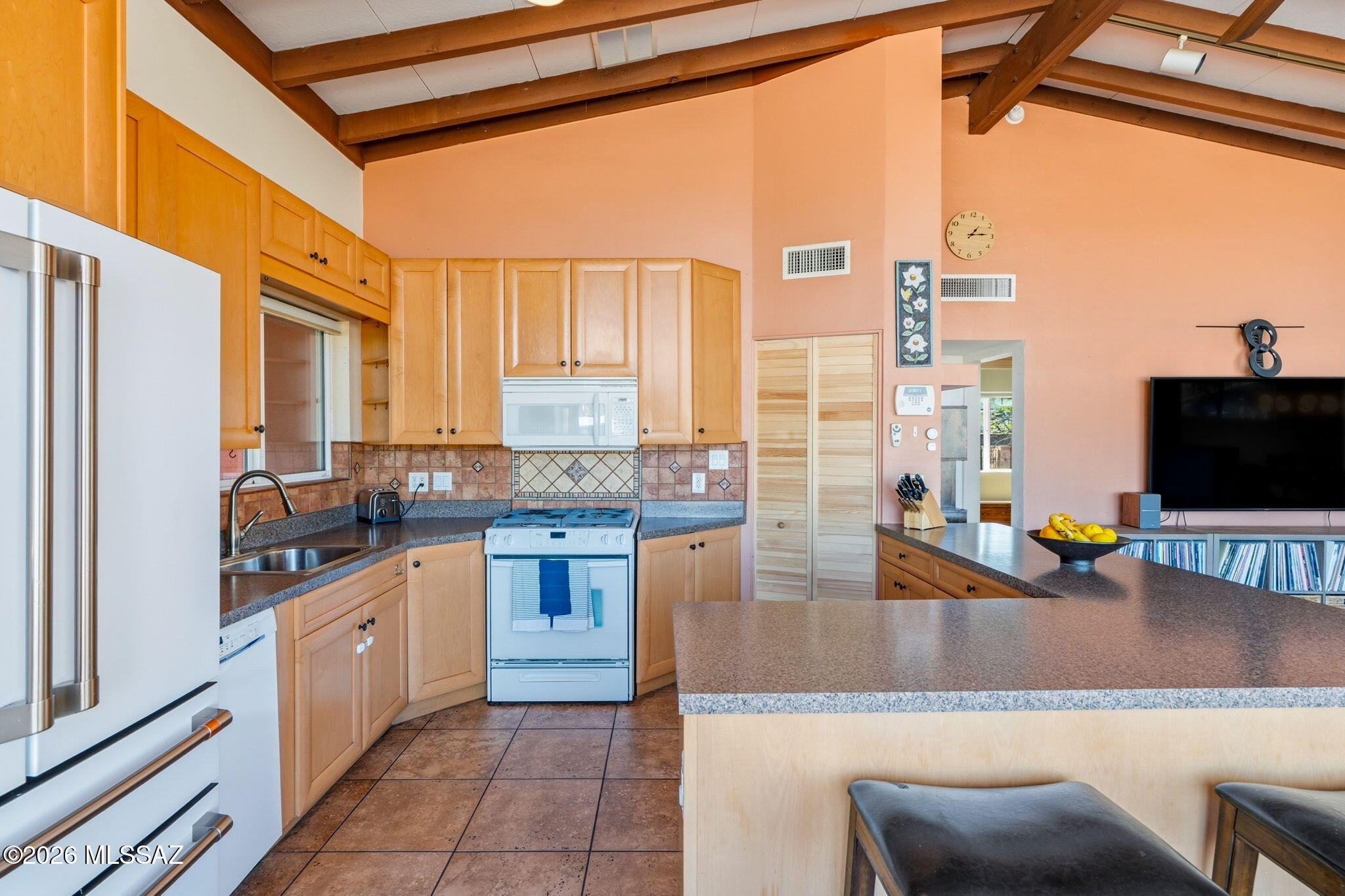El Cerrito Est - Residential