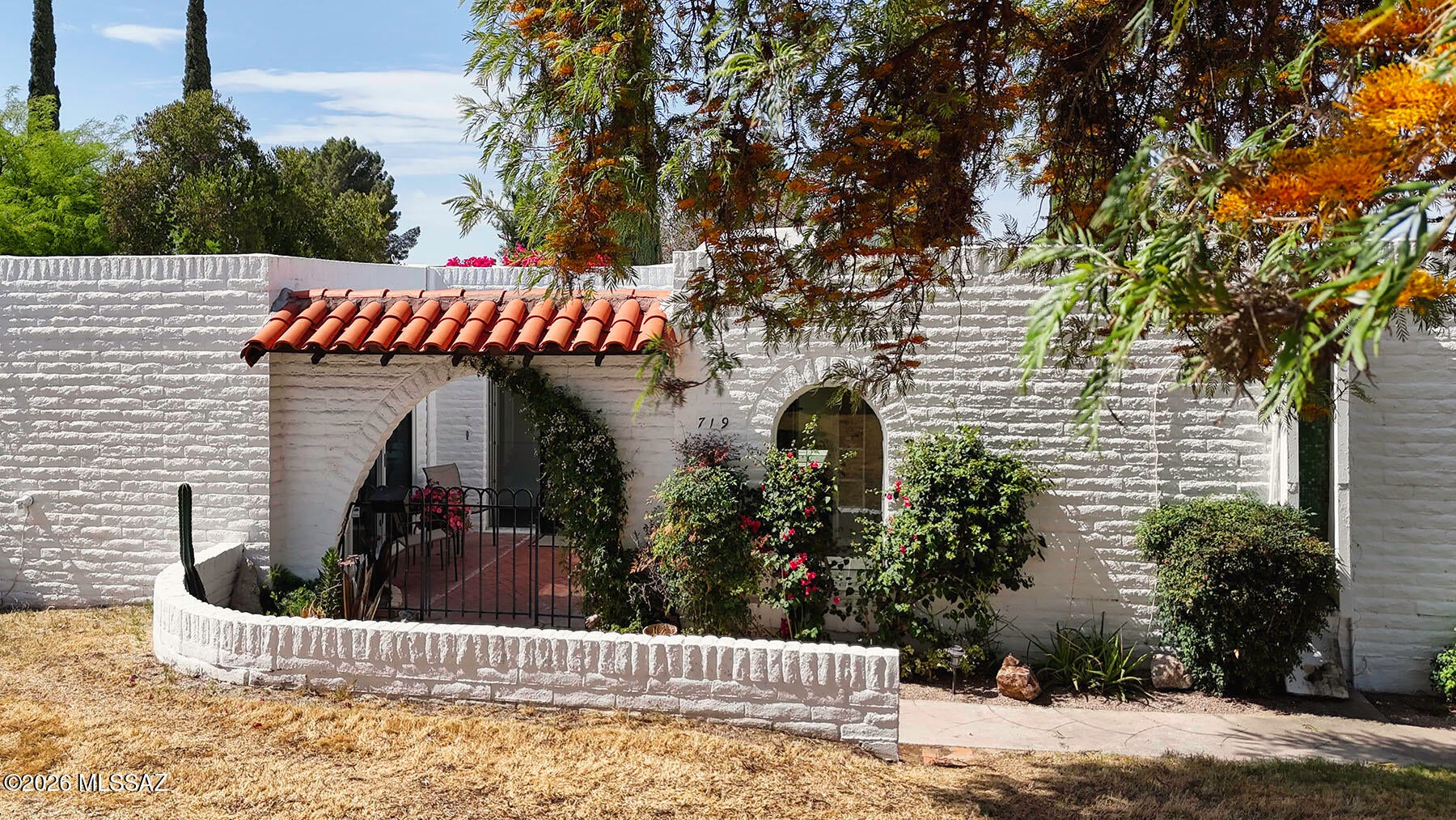 Las Lomitas (1) - Residential