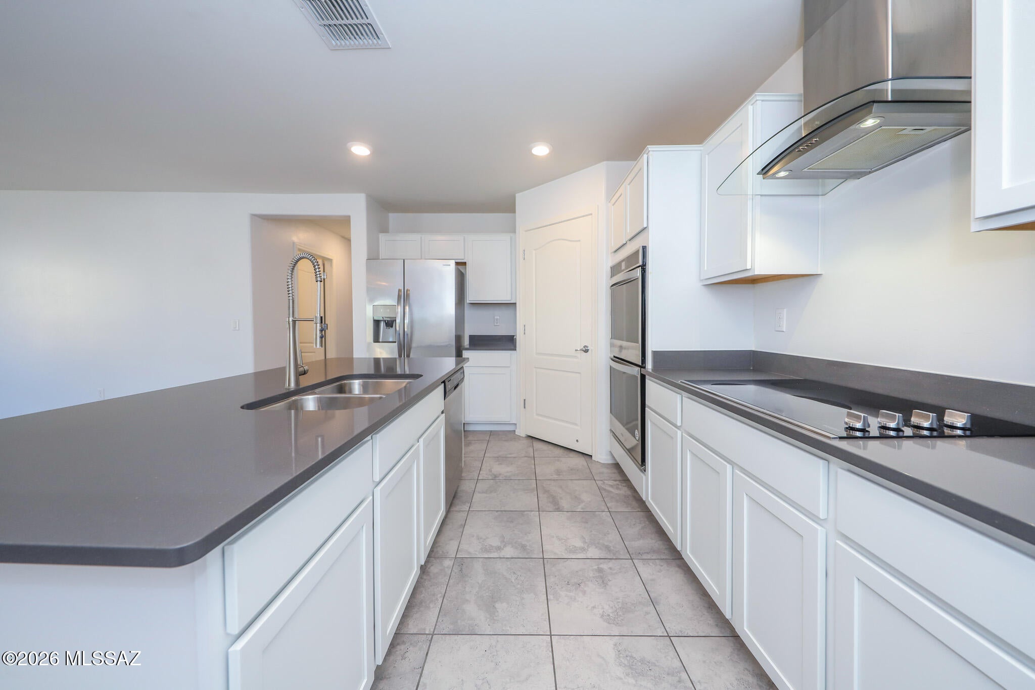Dakota Vista - Residential Lease