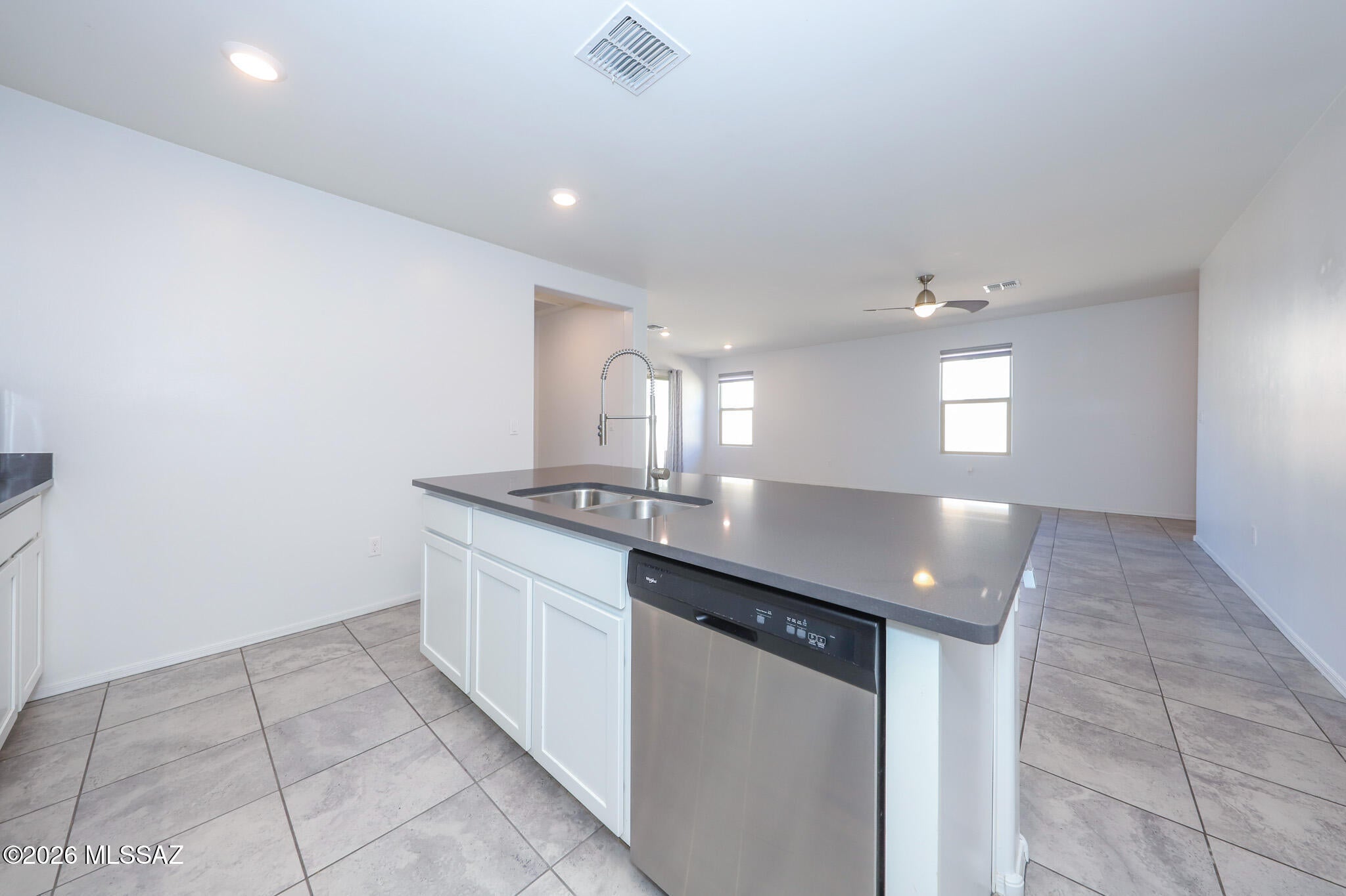 Dakota Vista - Residential Lease