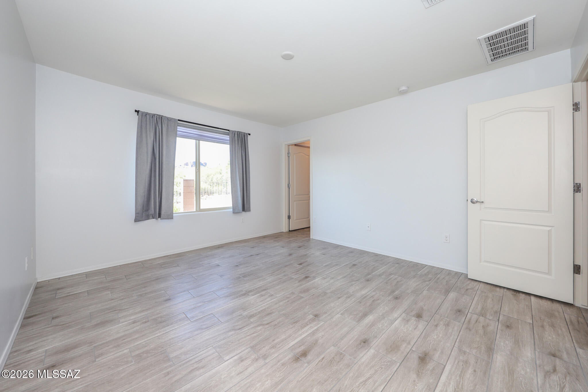 Dakota Vista - Residential Lease