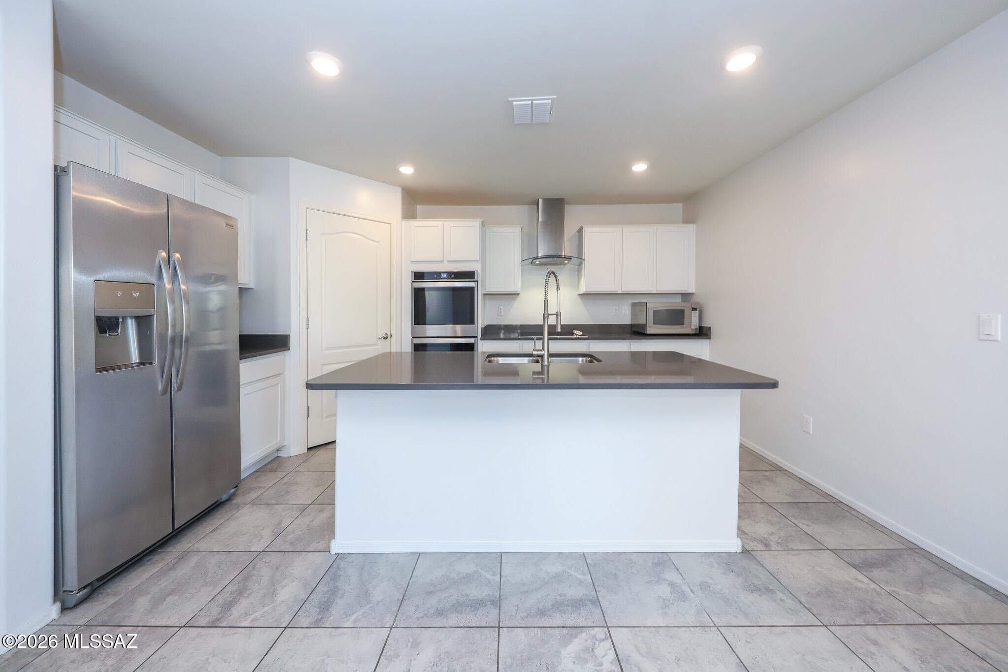 Dakota Vista - Residential Lease