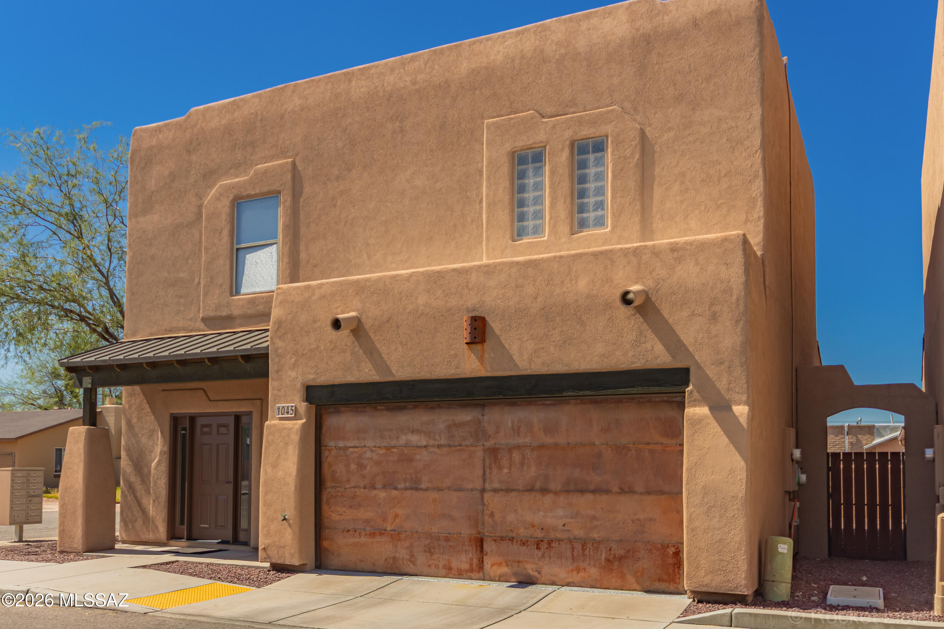 Homes At Irwin Pl (1-12) - Residential