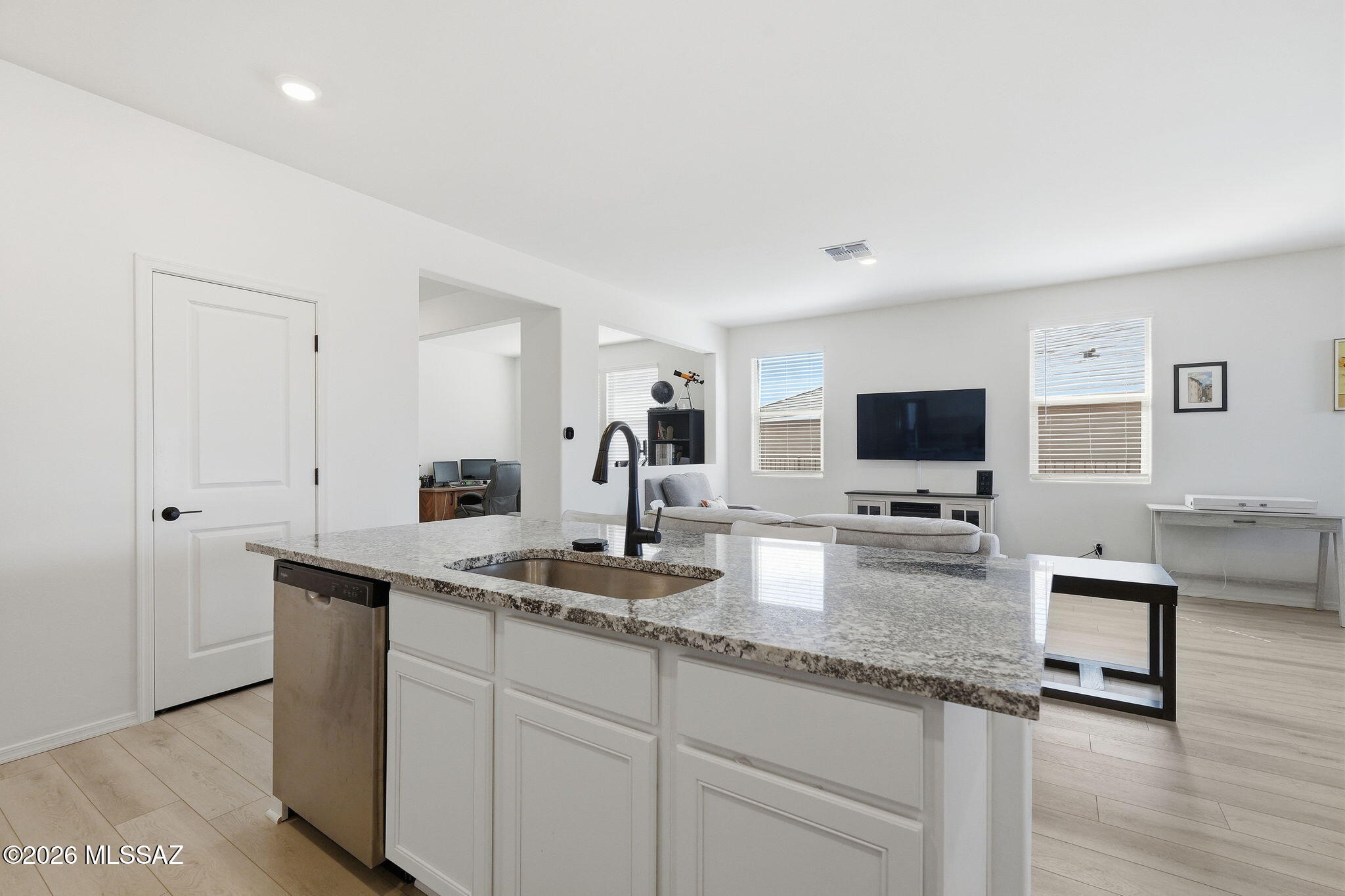 De Anza - Residential