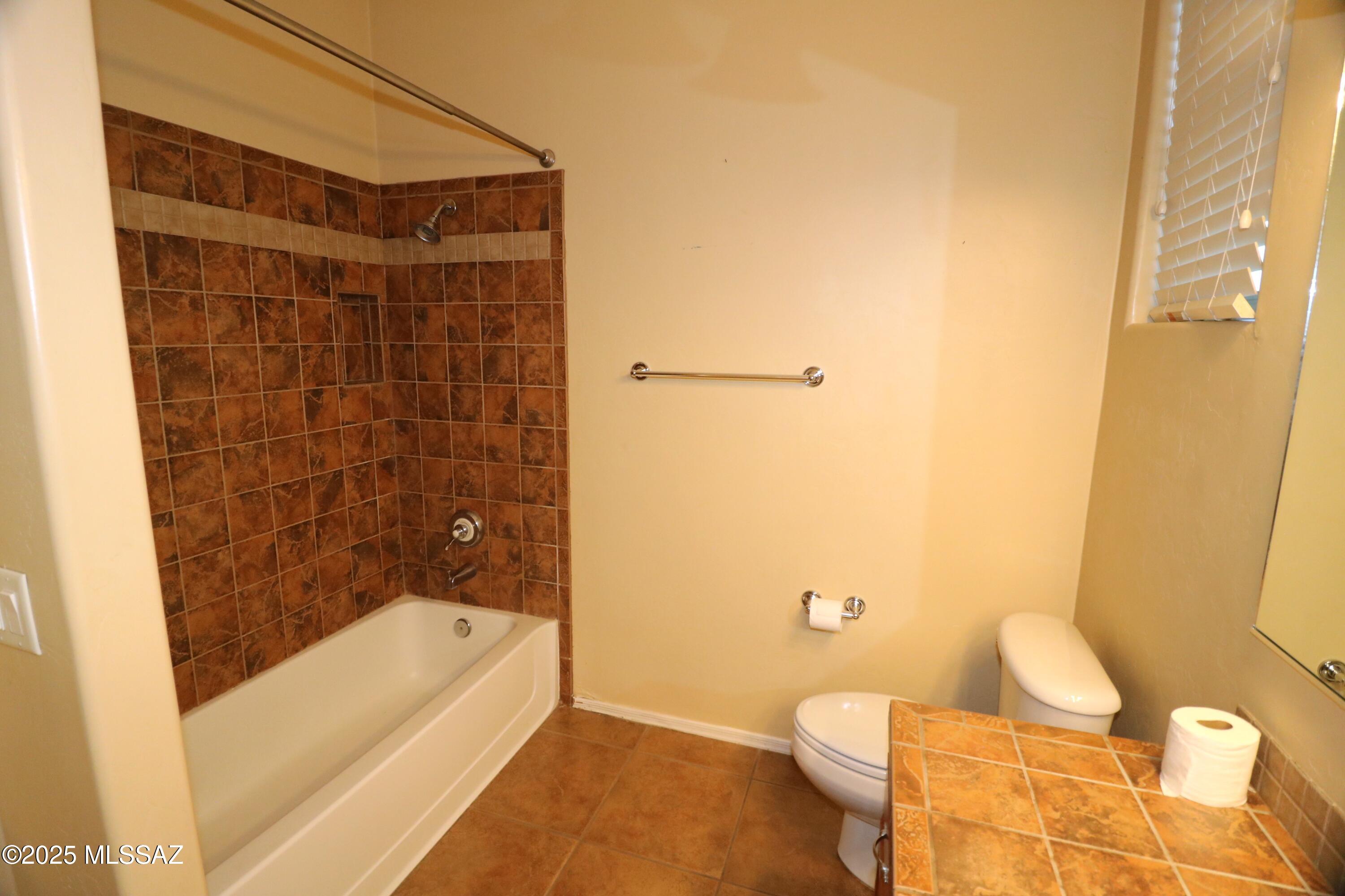 Continental Reserve Blk. 10 (1-69) - Residential