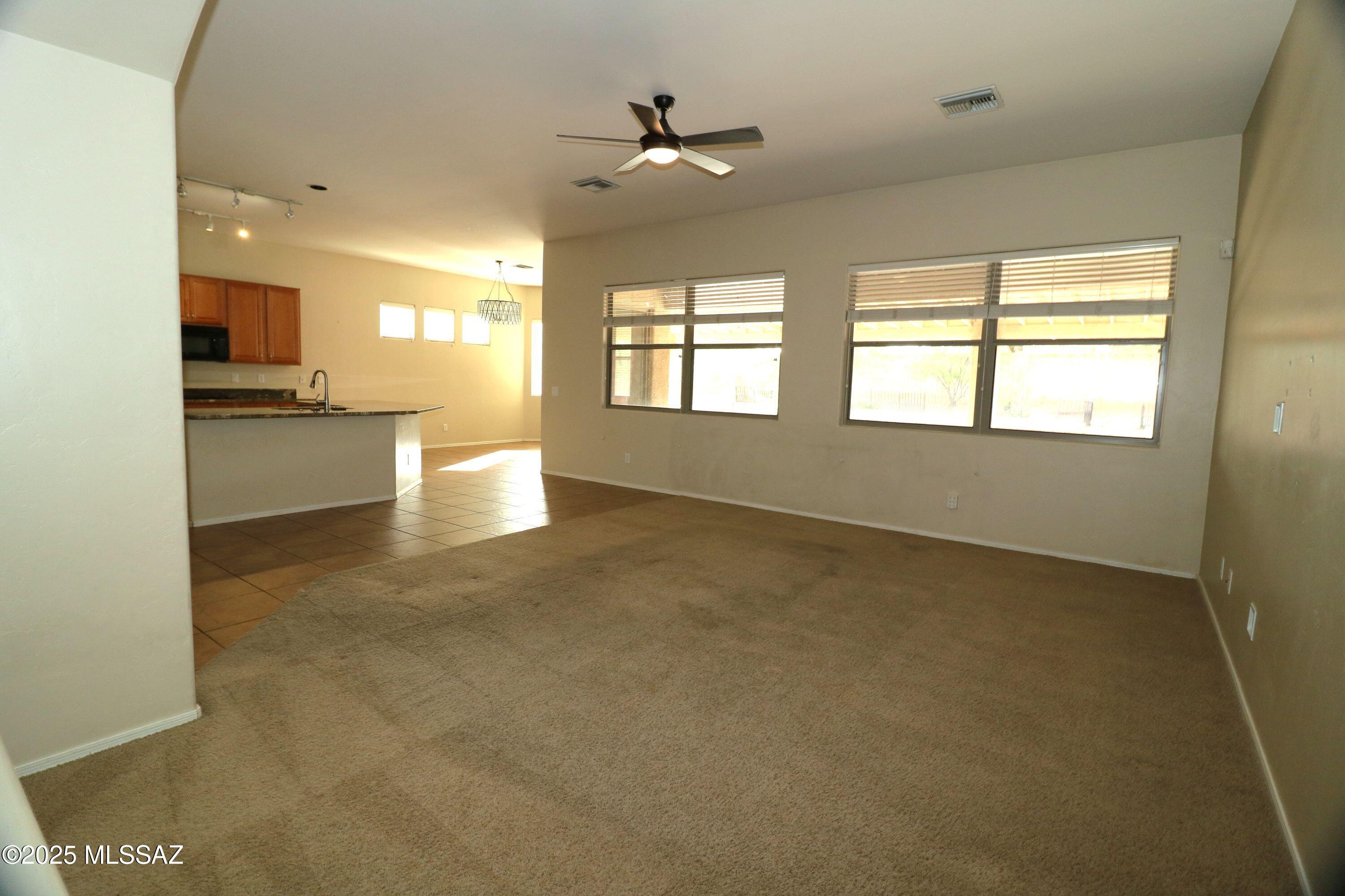 Continental Reserve Blk. 10 (1-69) - Residential