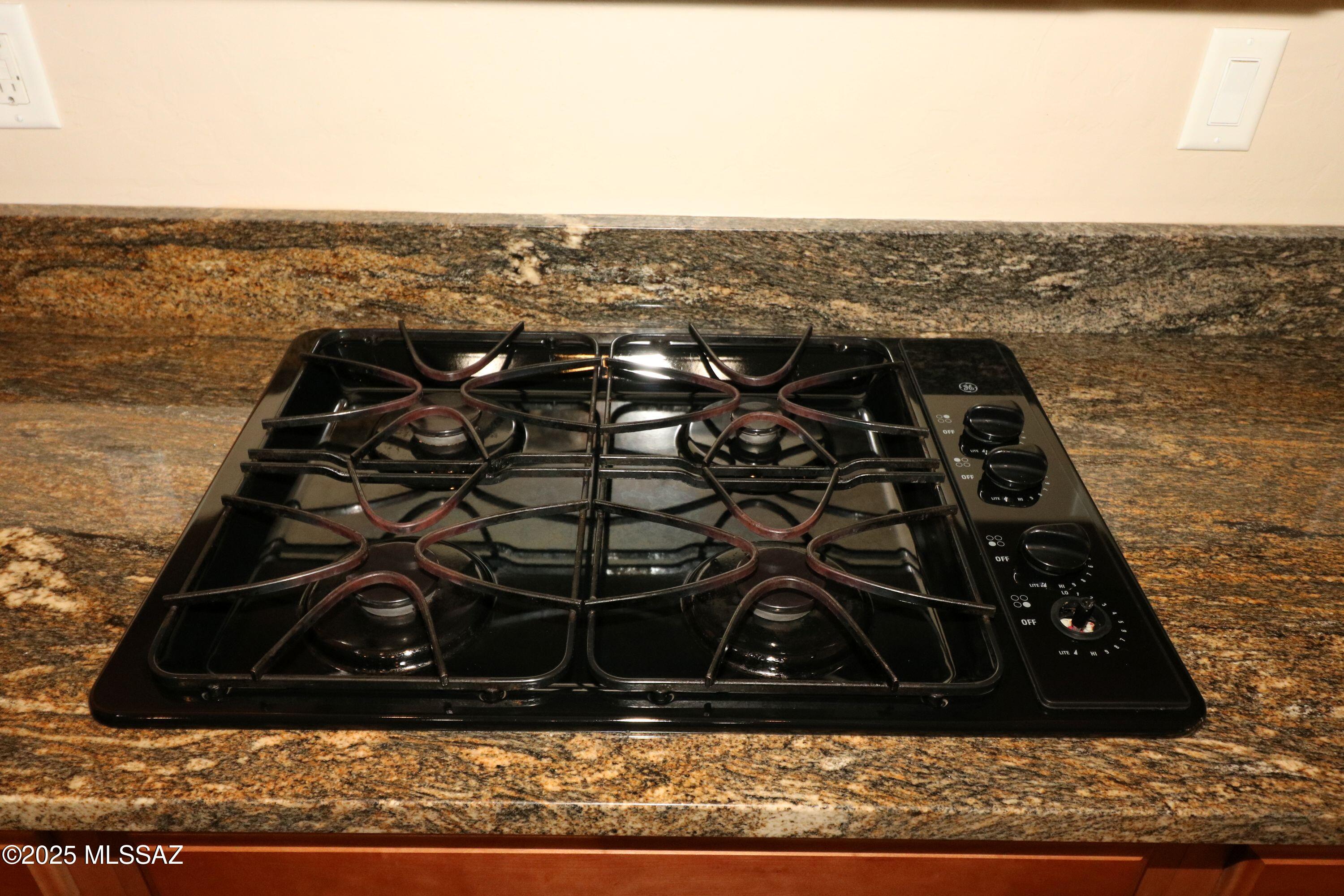 Continental Reserve Blk. 10 (1-69) - Residential