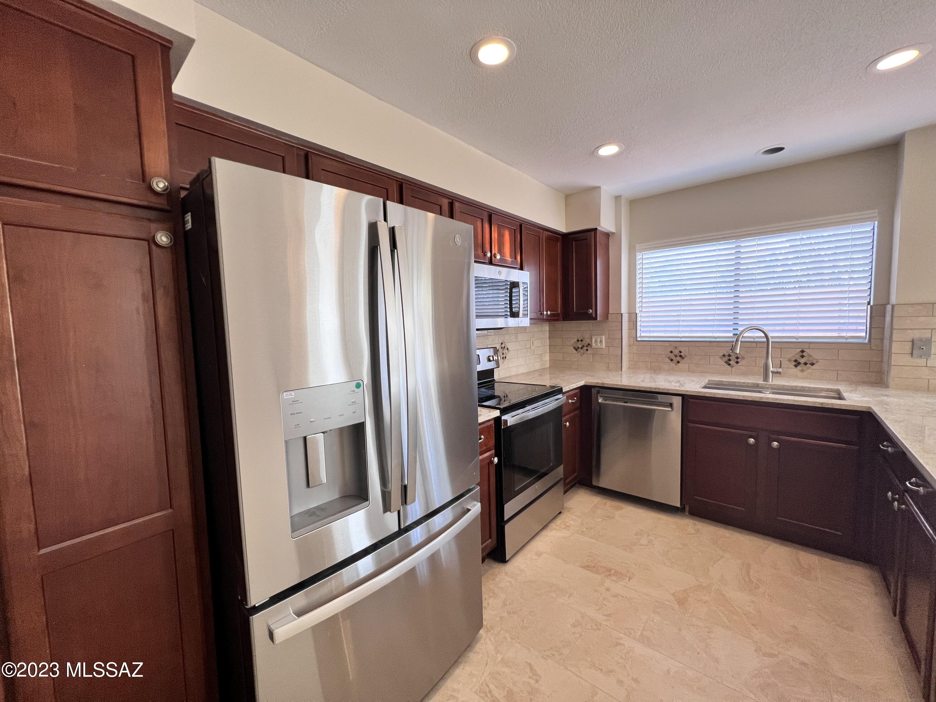 Lambert Lane (1-120) - Residential Lease