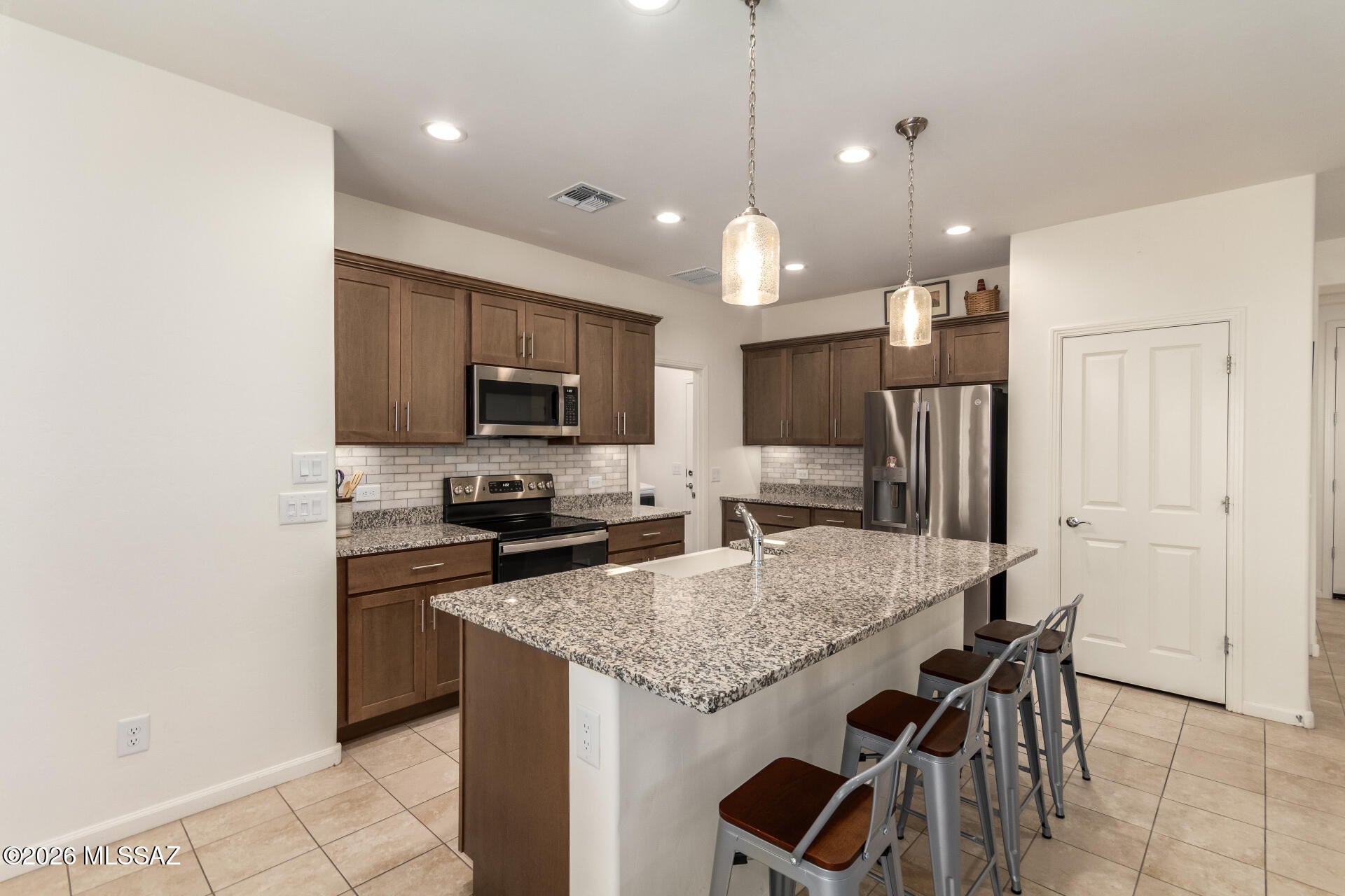Quail Creek II Unit 33B SQ20161810746 - Residential