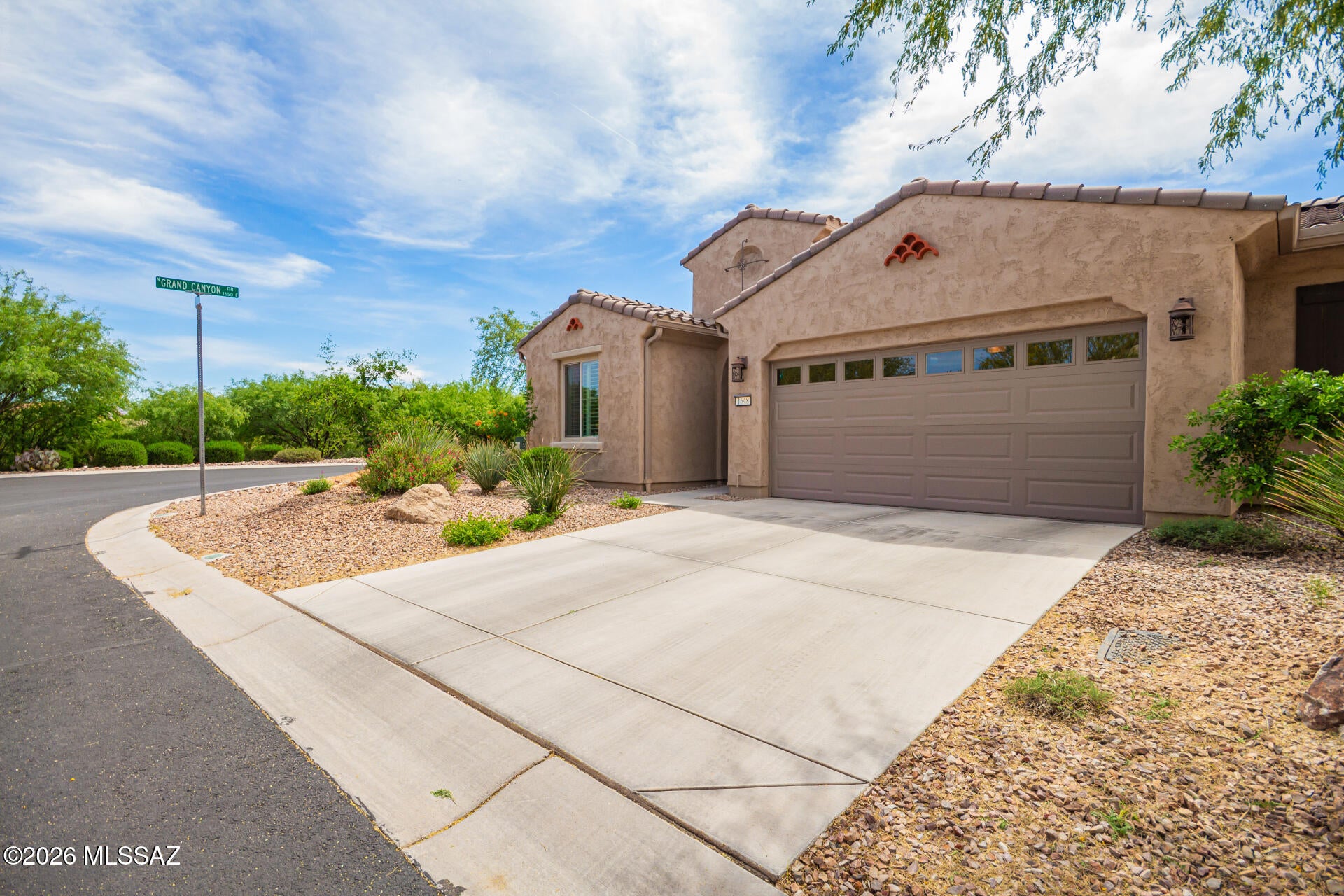Quail Creek II Unit 33B SQ20161810746 - Residential