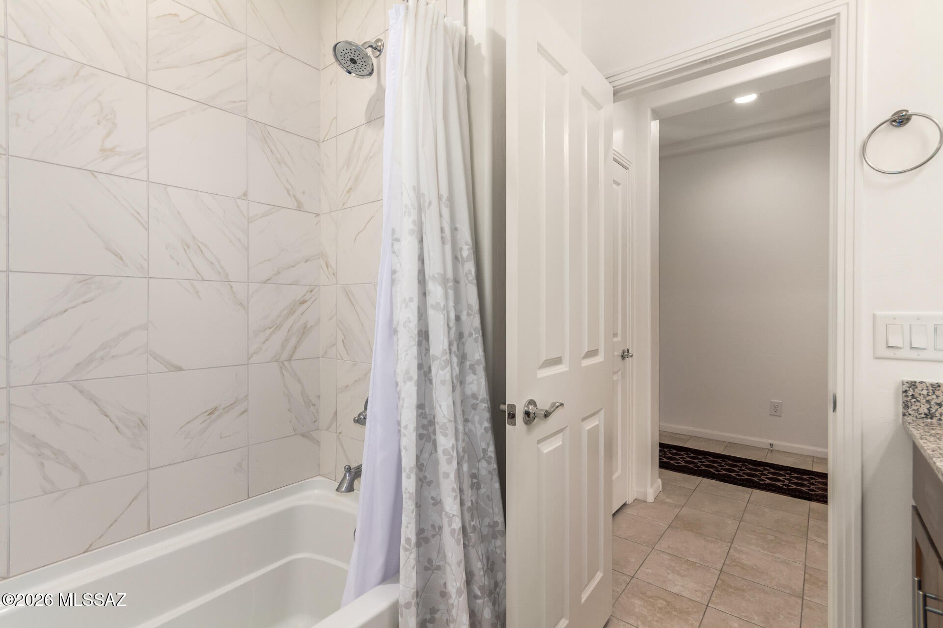 Quail Creek II Unit 33B SQ20161810746 - Residential