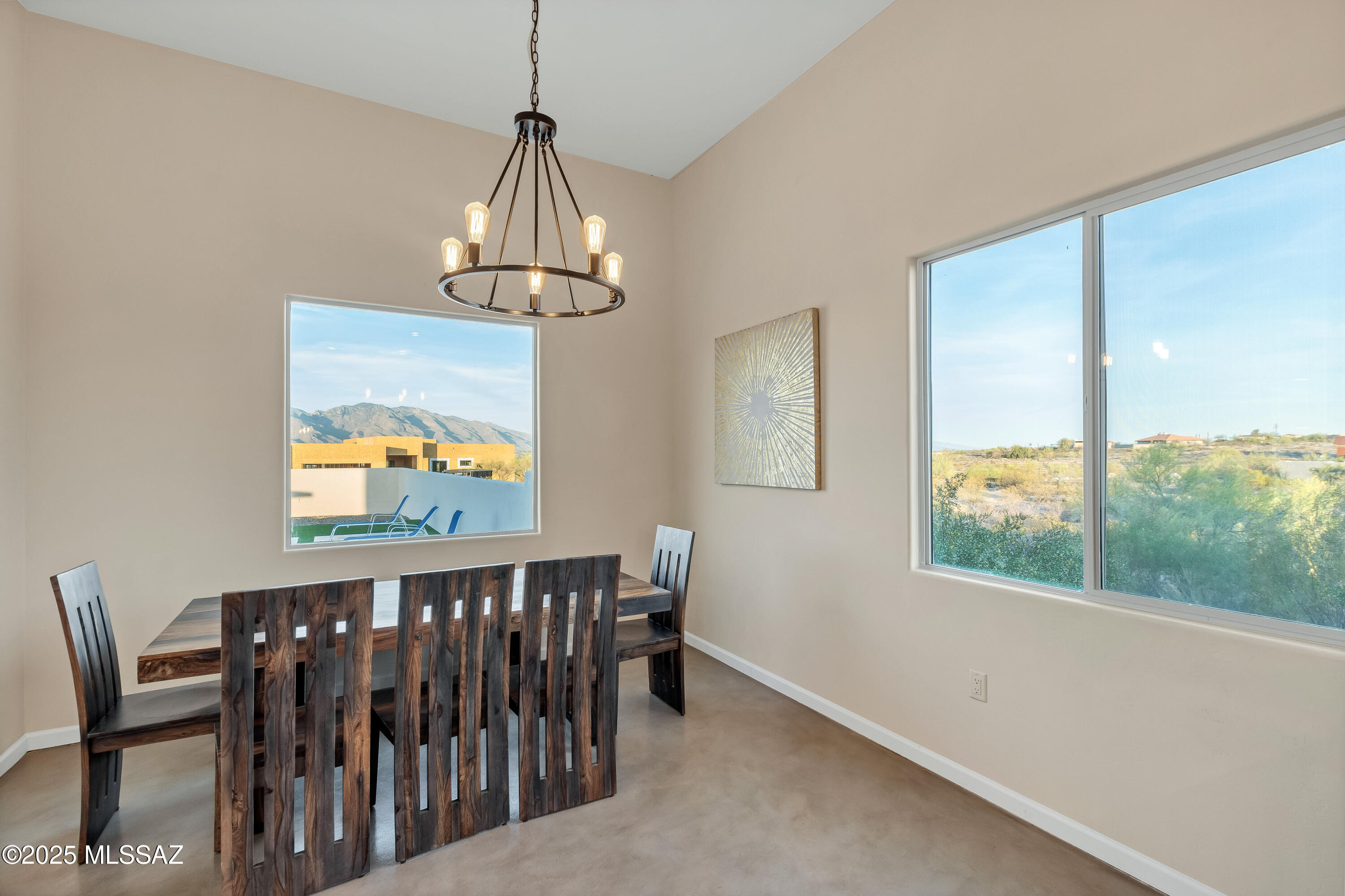 Las Rocas - Residential