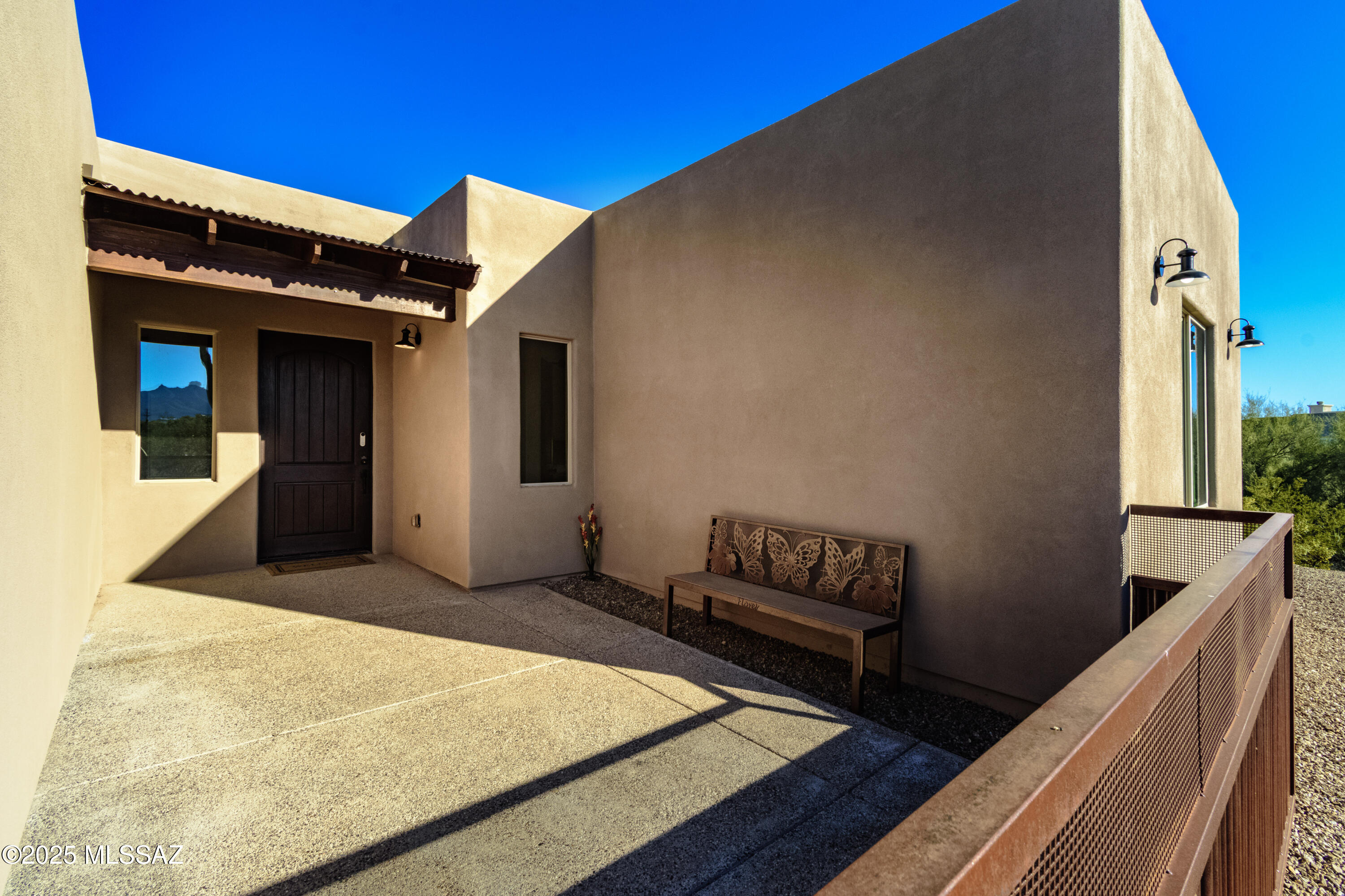 Las Rocas - Residential