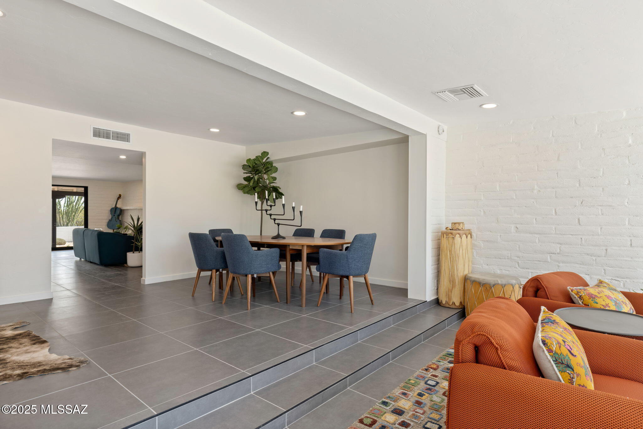 La Cholla Airpark - Residential