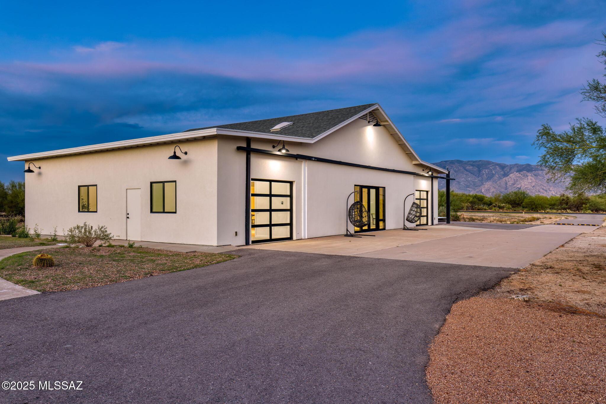 La Cholla Airpark - Residential