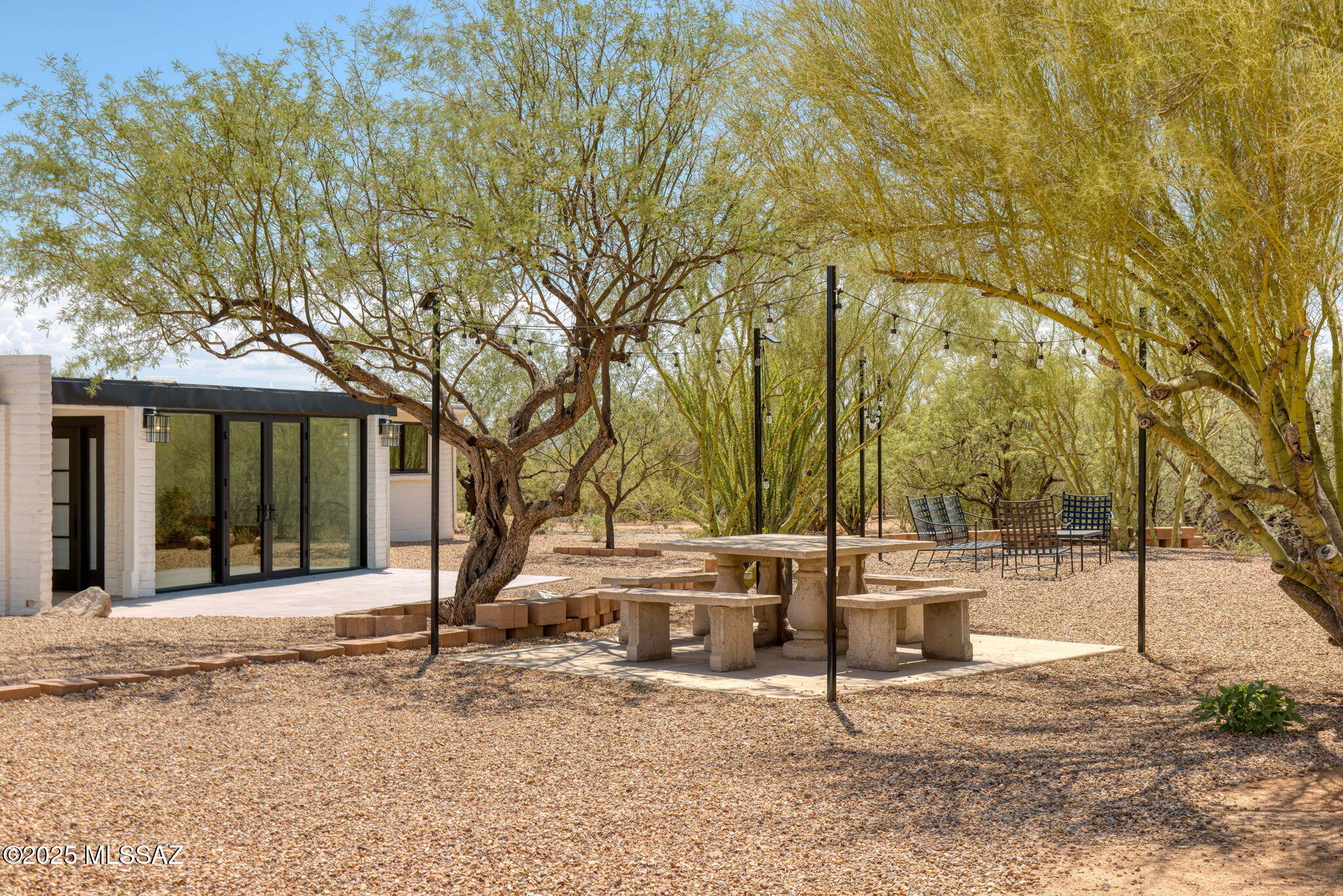 La Cholla Airpark - Residential
