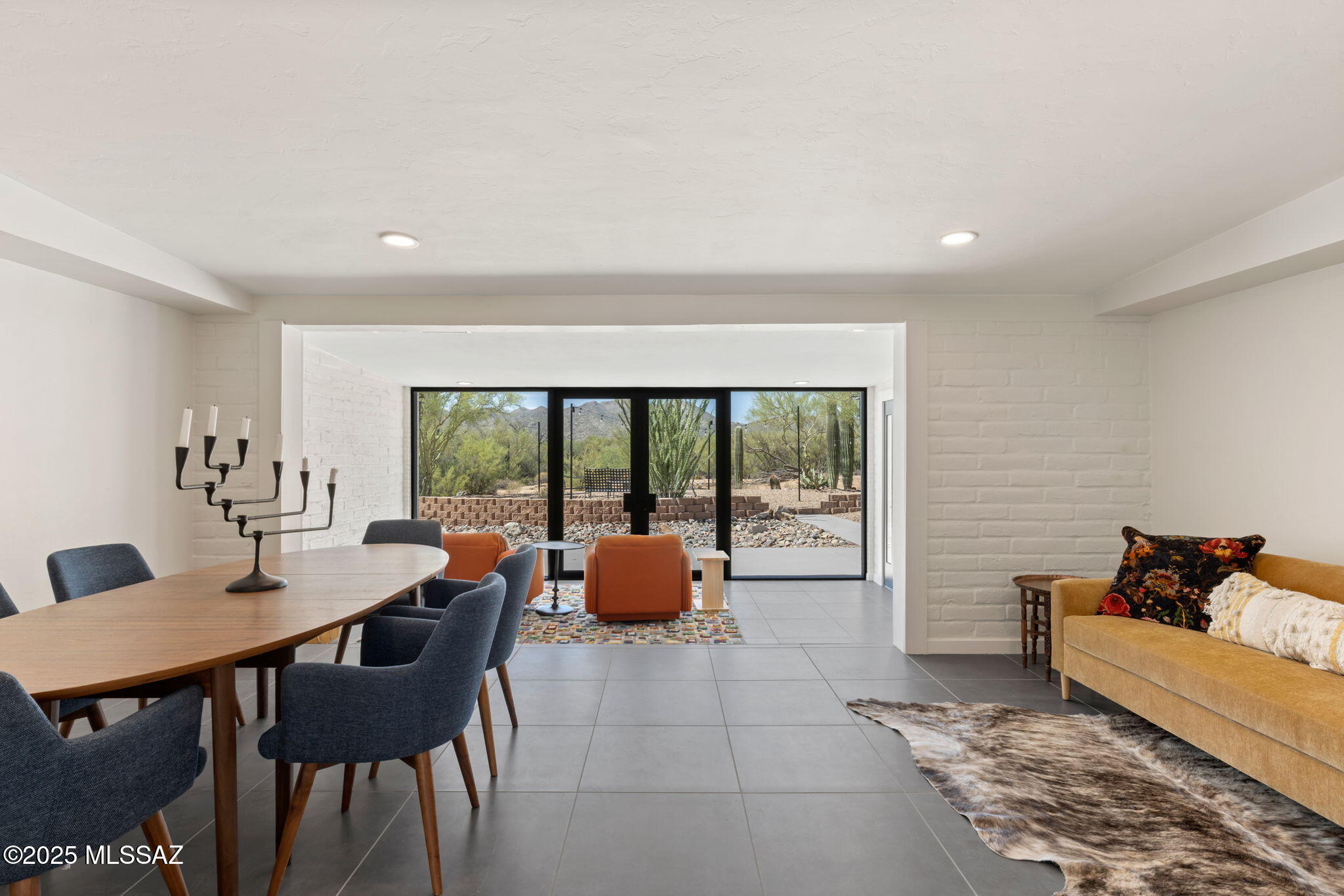 La Cholla Airpark - Residential