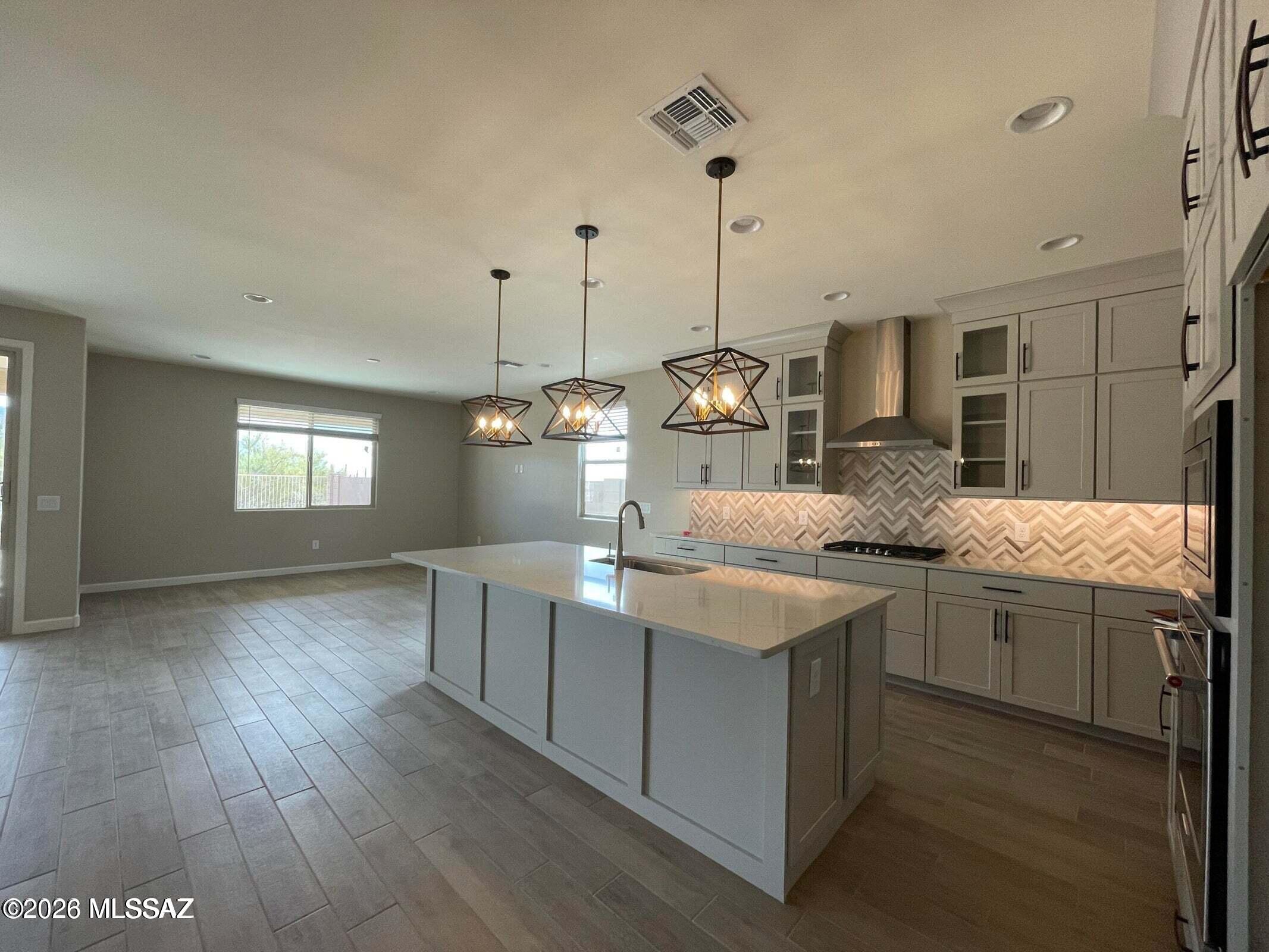 Saguaros Viejos East Phase 1 - Residential Lease