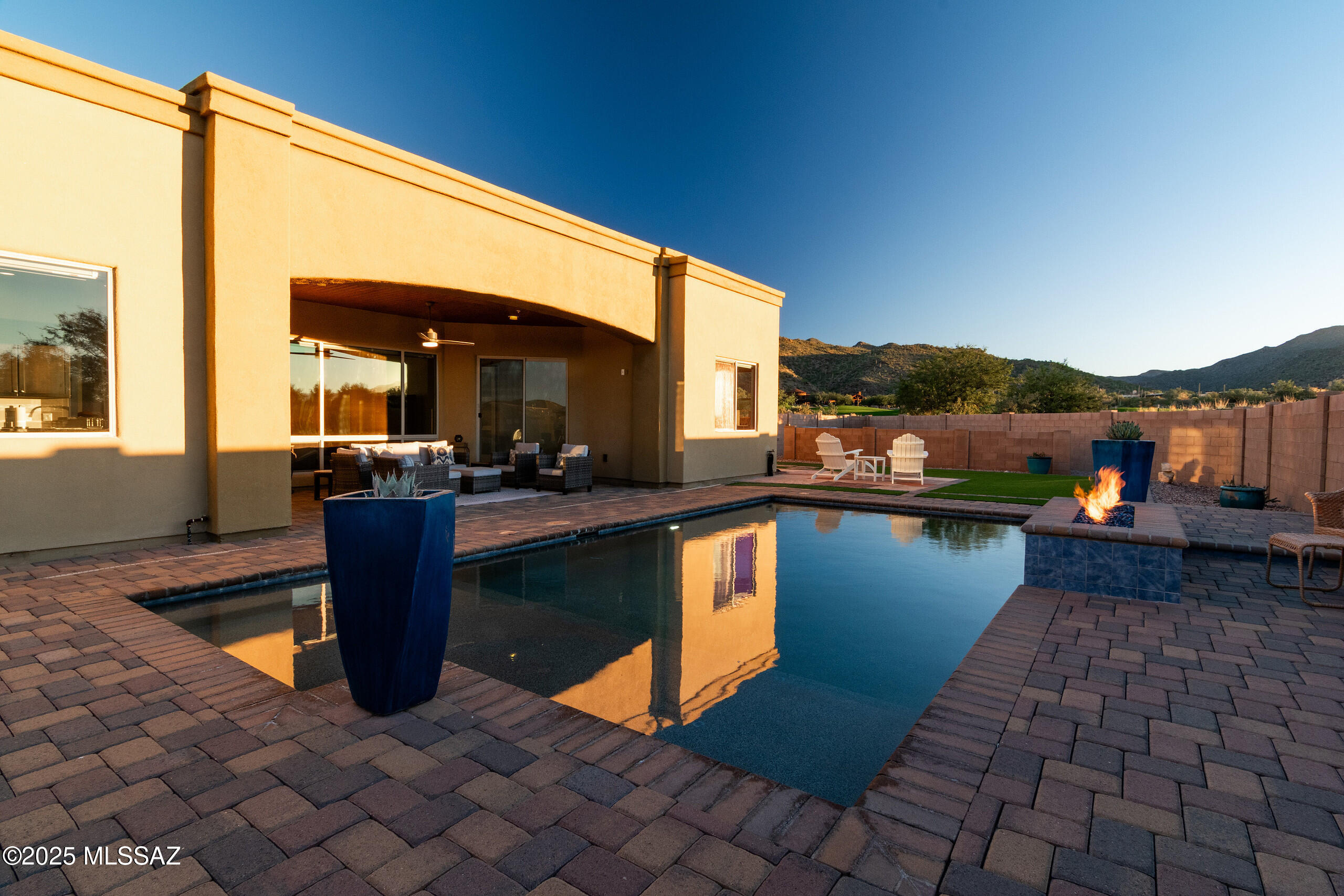 Boulder Bridge Pass At Dove Mountain SQ20132910078 - Residential