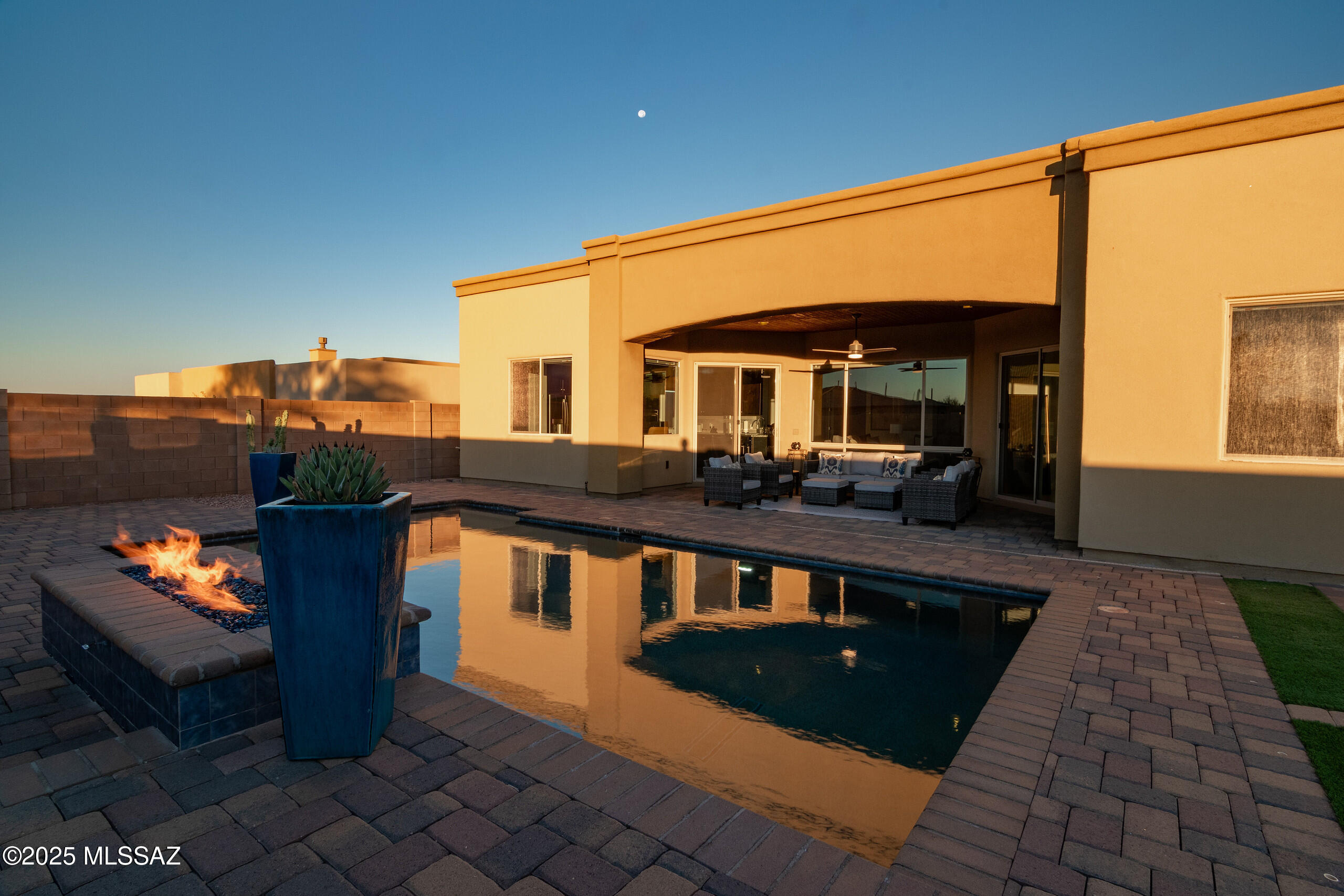 Boulder Bridge Pass At Dove Mountain SQ20132910078 - Residential