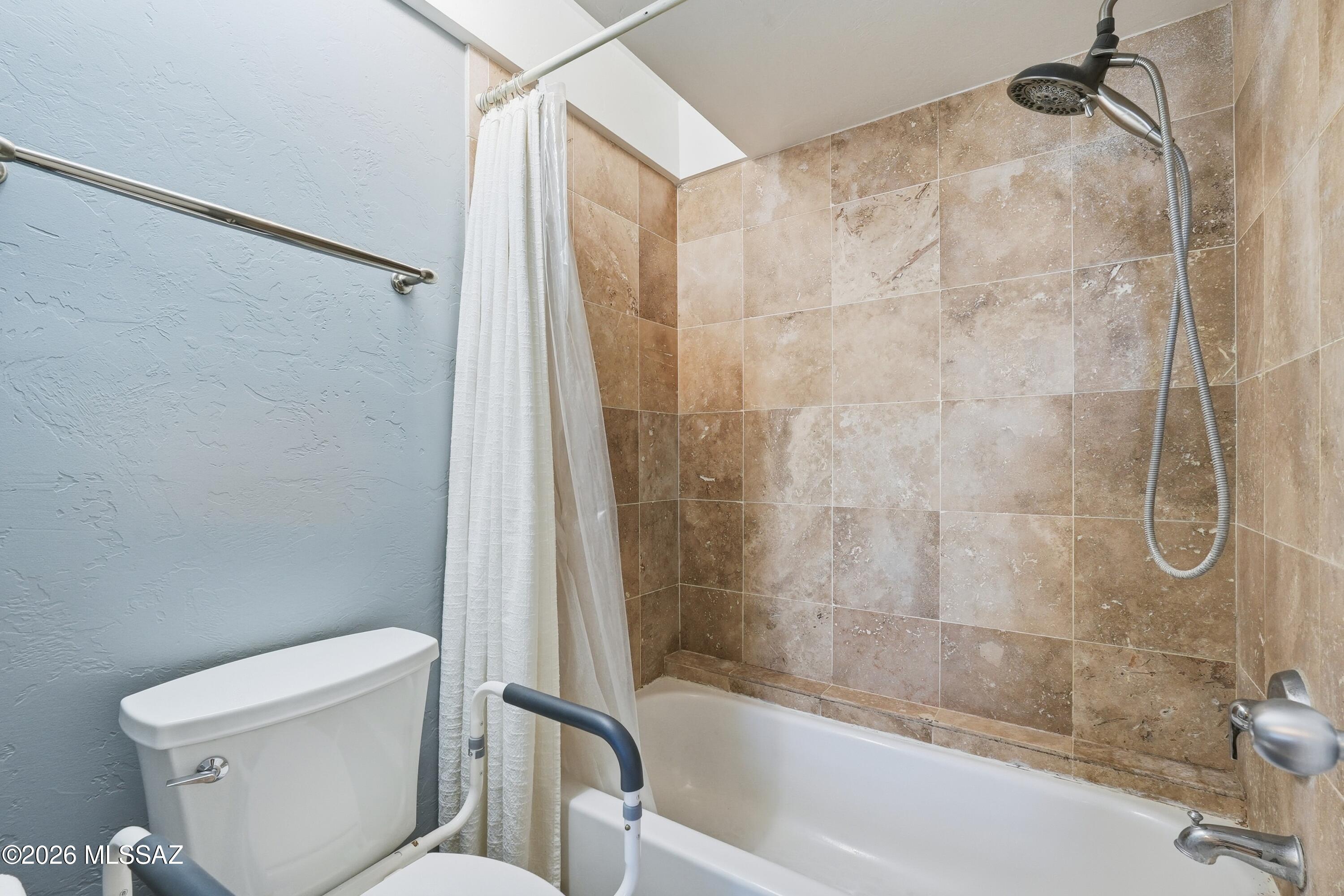 Country Club At The River (1-32) - Residential