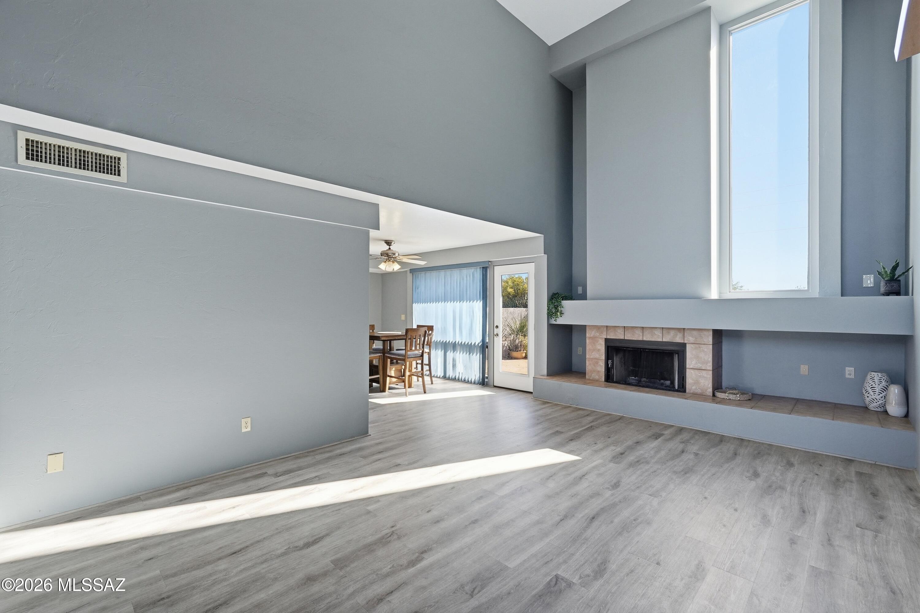 Country Club At The River (1-32) - Residential