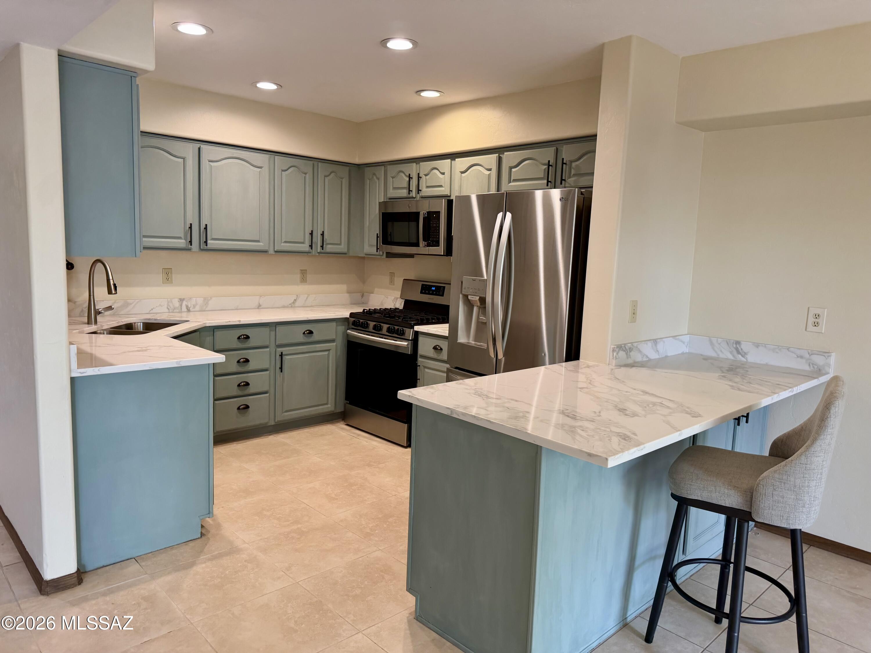 Tucson Racquet Club Th Resub - Residential