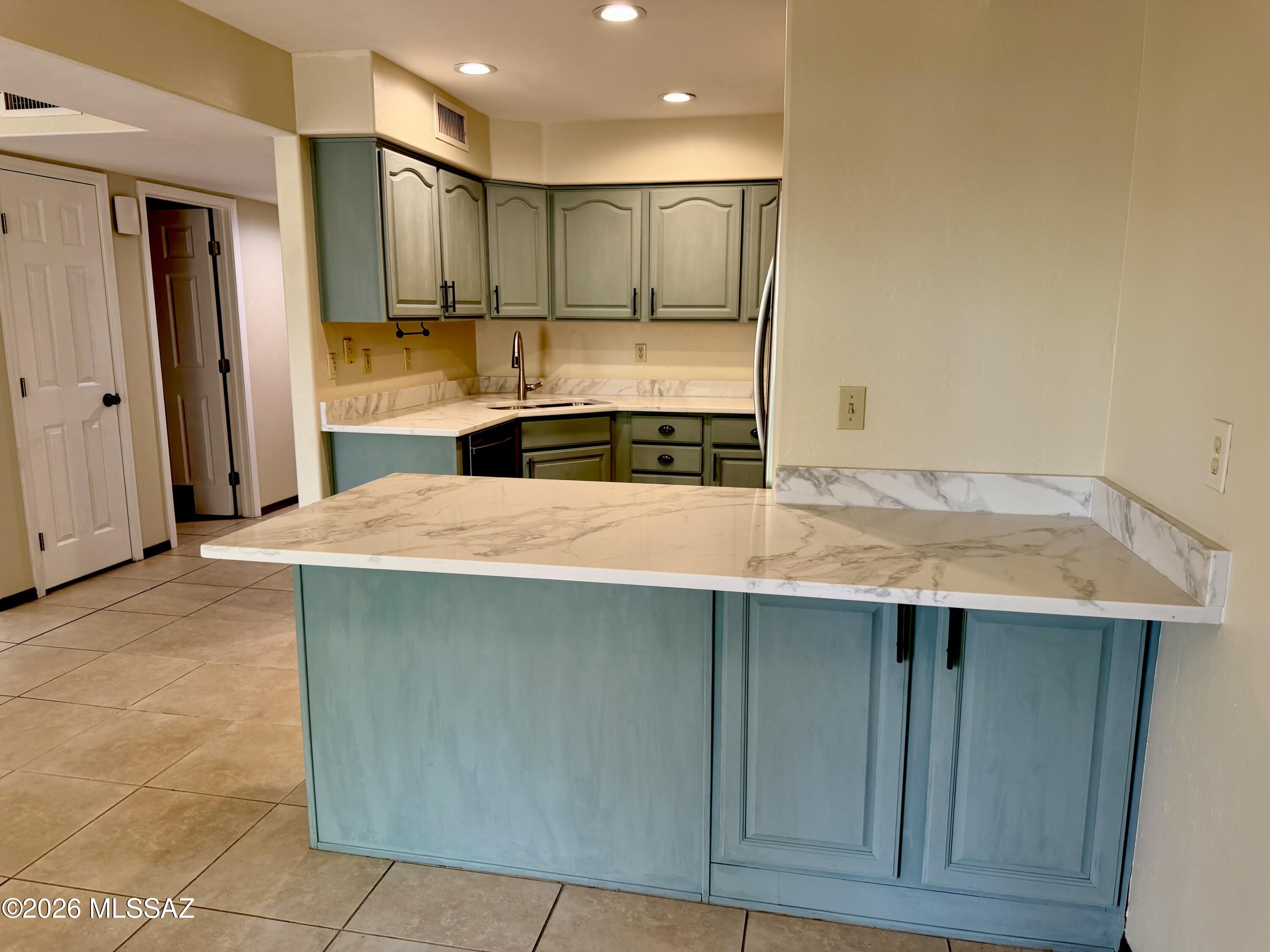 Tucson Racquet Club Th Resub - Residential