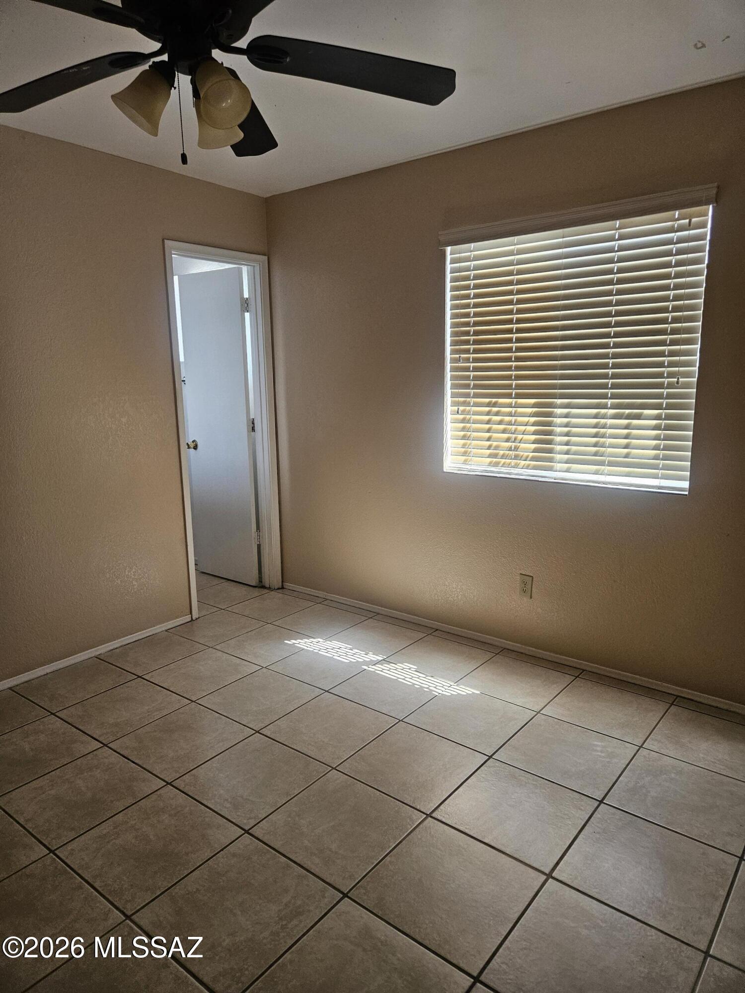 Silverlake Park (1-29) - Residential Lease