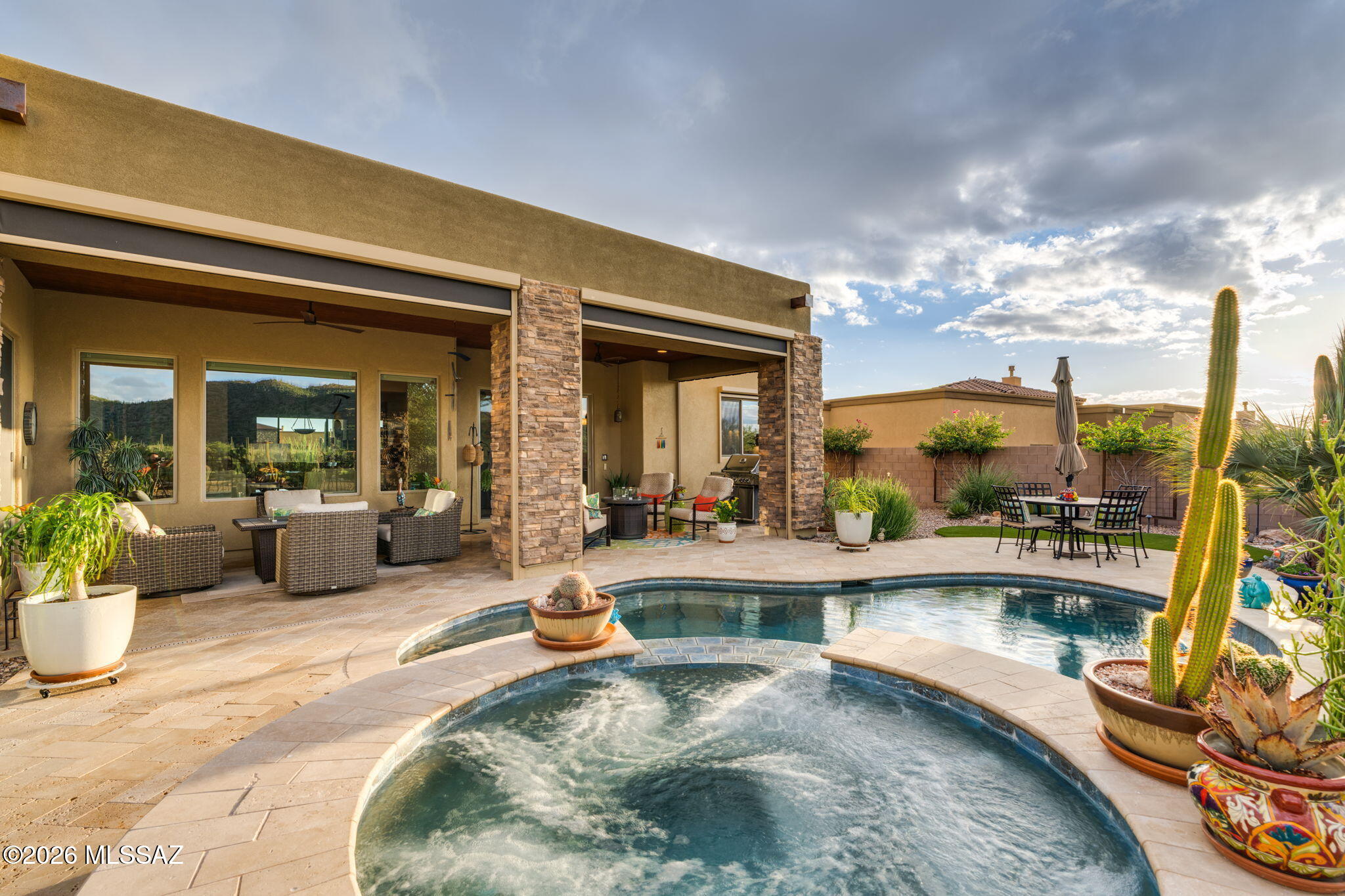 Boulder Bridge Pass At Dove Mountain SQ20132910078 - Residential