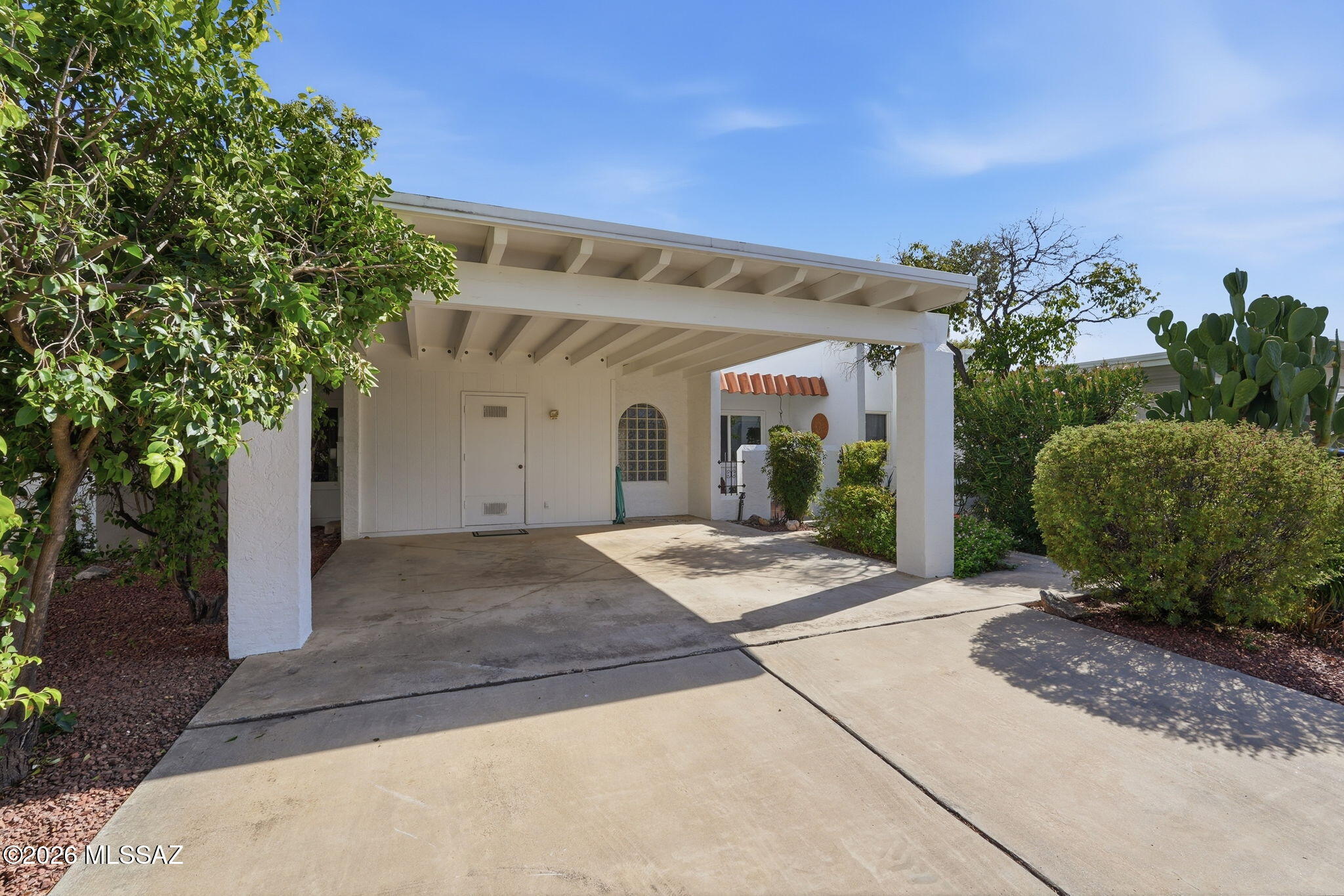 La Toluca Townhouses - Residential