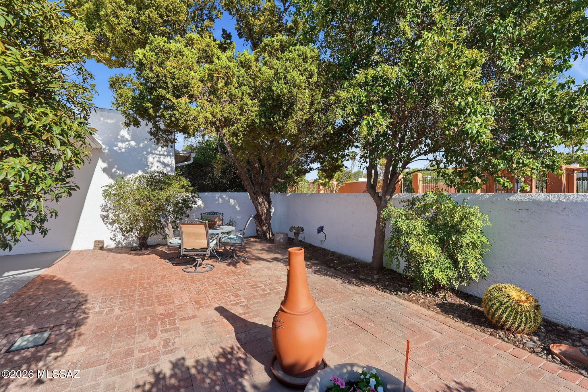 La Toluca Townhouses - Residential