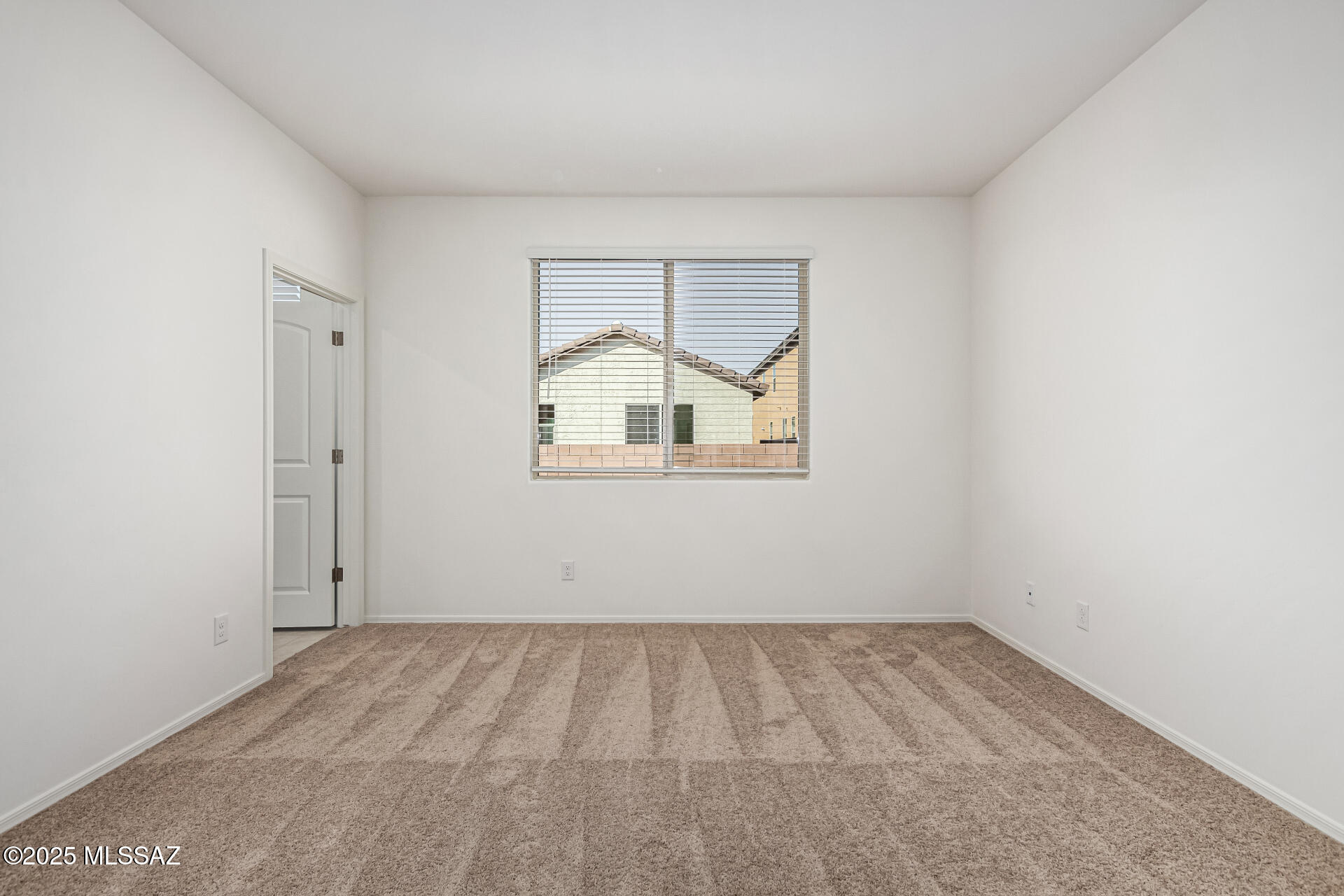 Vista Del Oro (1-108) - Residential Lease