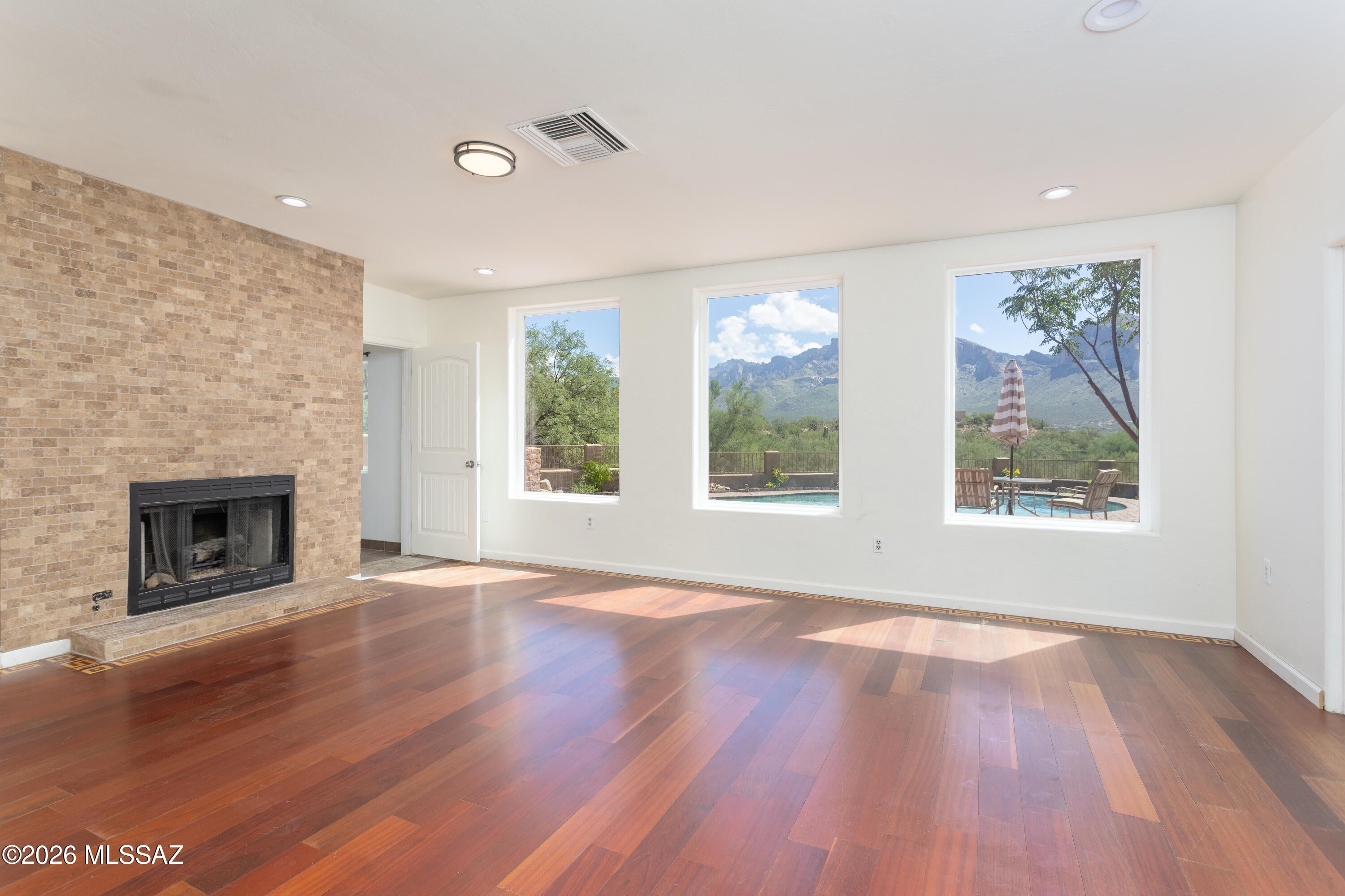 Monte Del Oro (1-187) - Residential