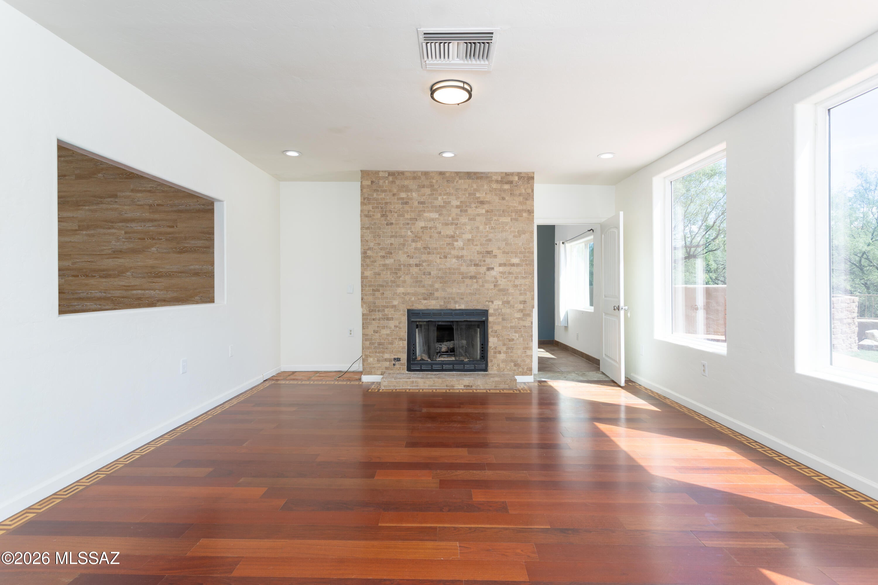 Monte Del Oro (1-187) - Residential