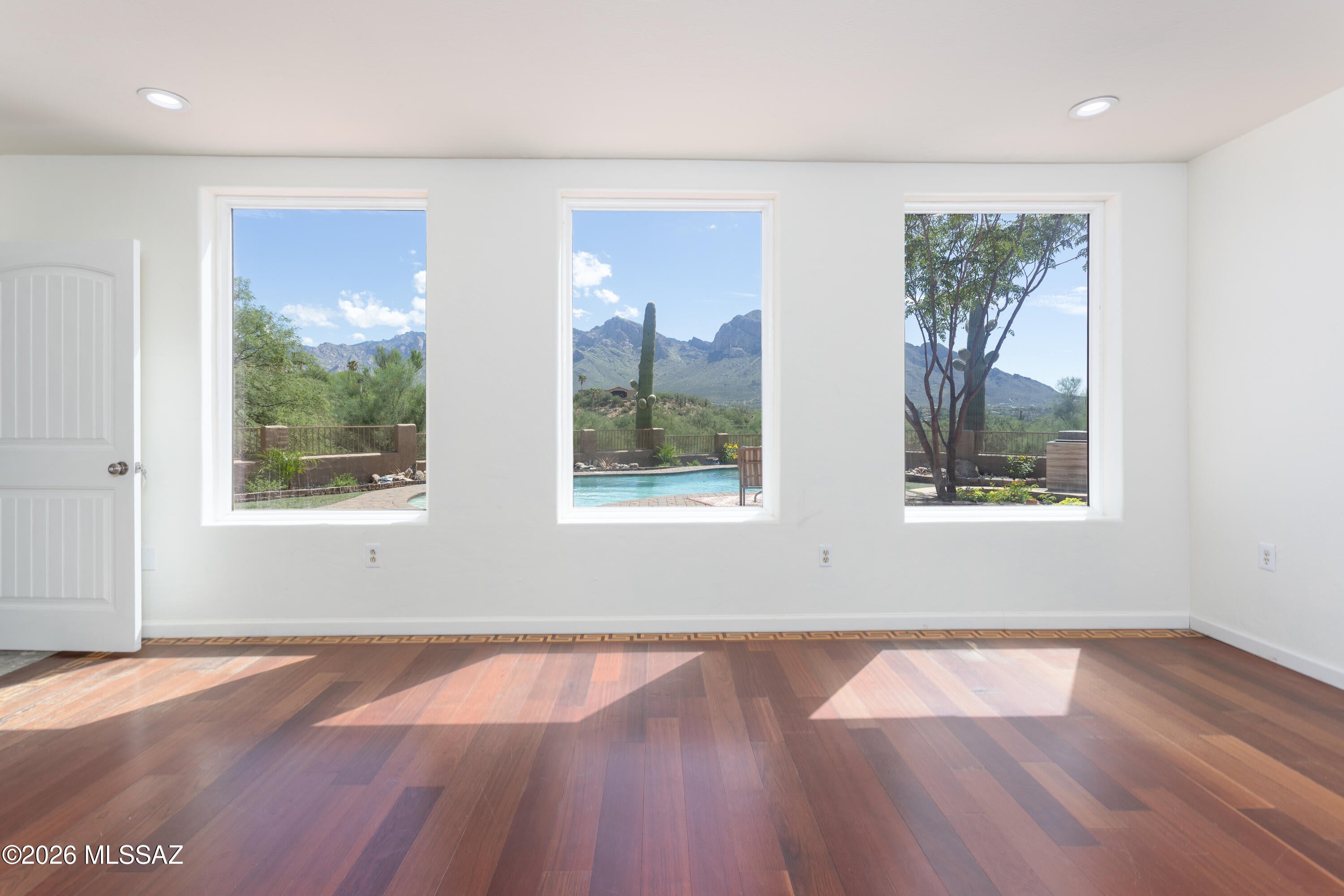 Monte Del Oro (1-187) - Residential