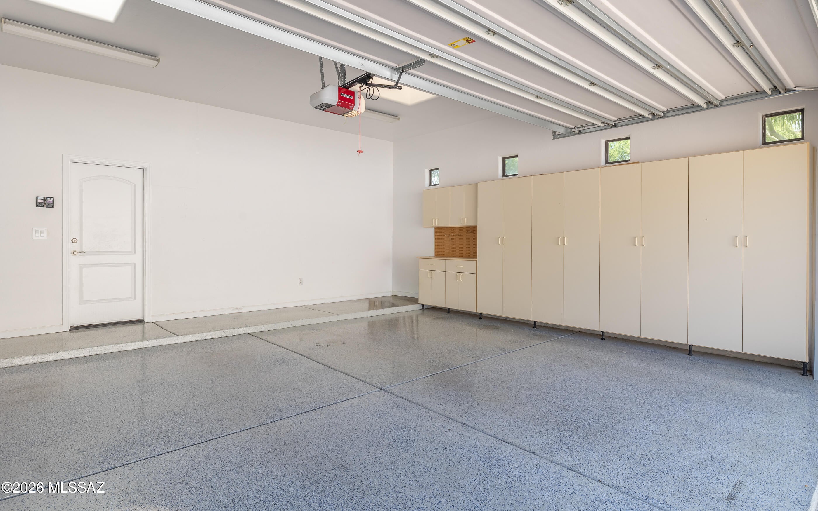 Sabino Mountain (1-290) - Residential