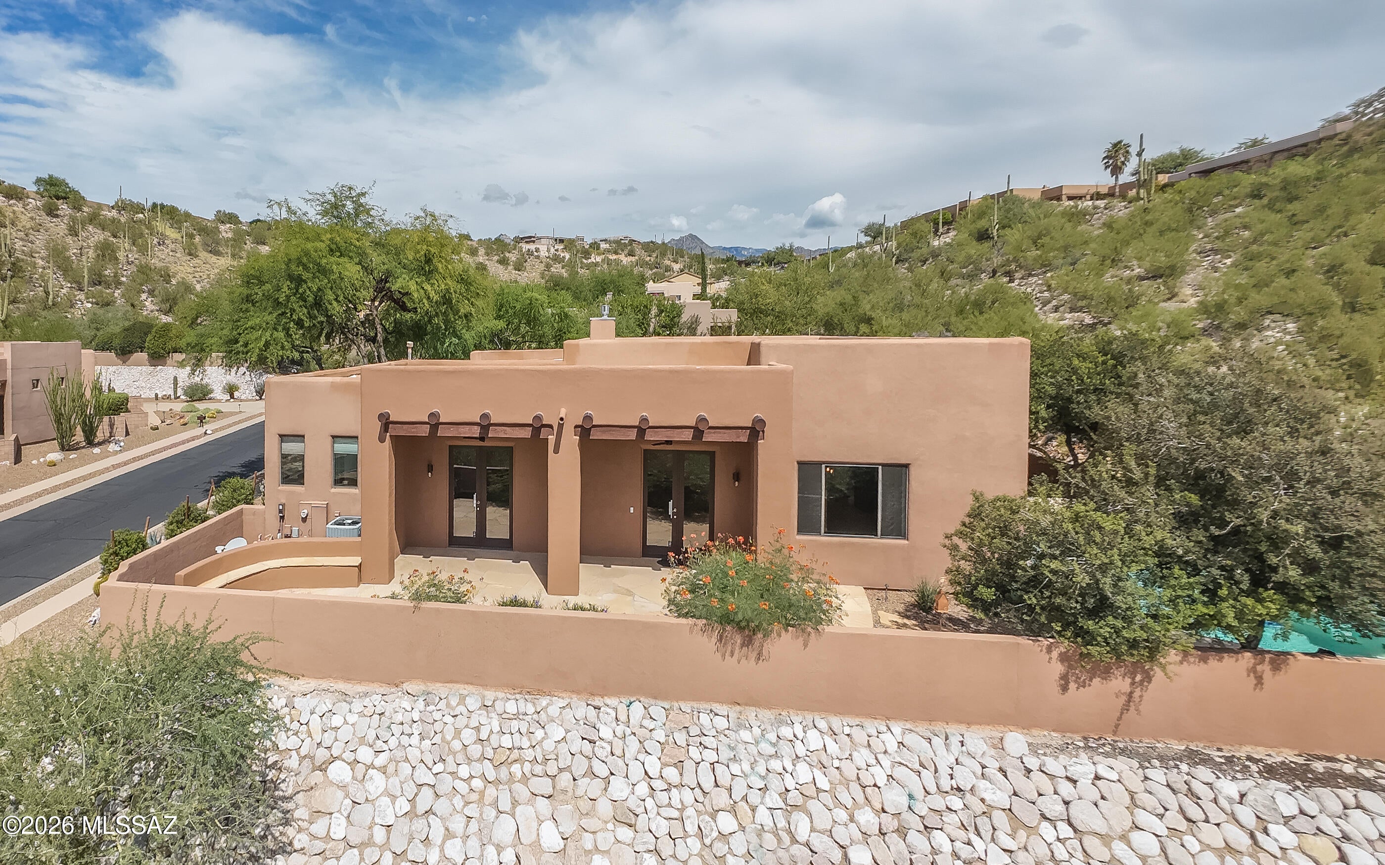 Sabino Mountain (1-290) - Residential