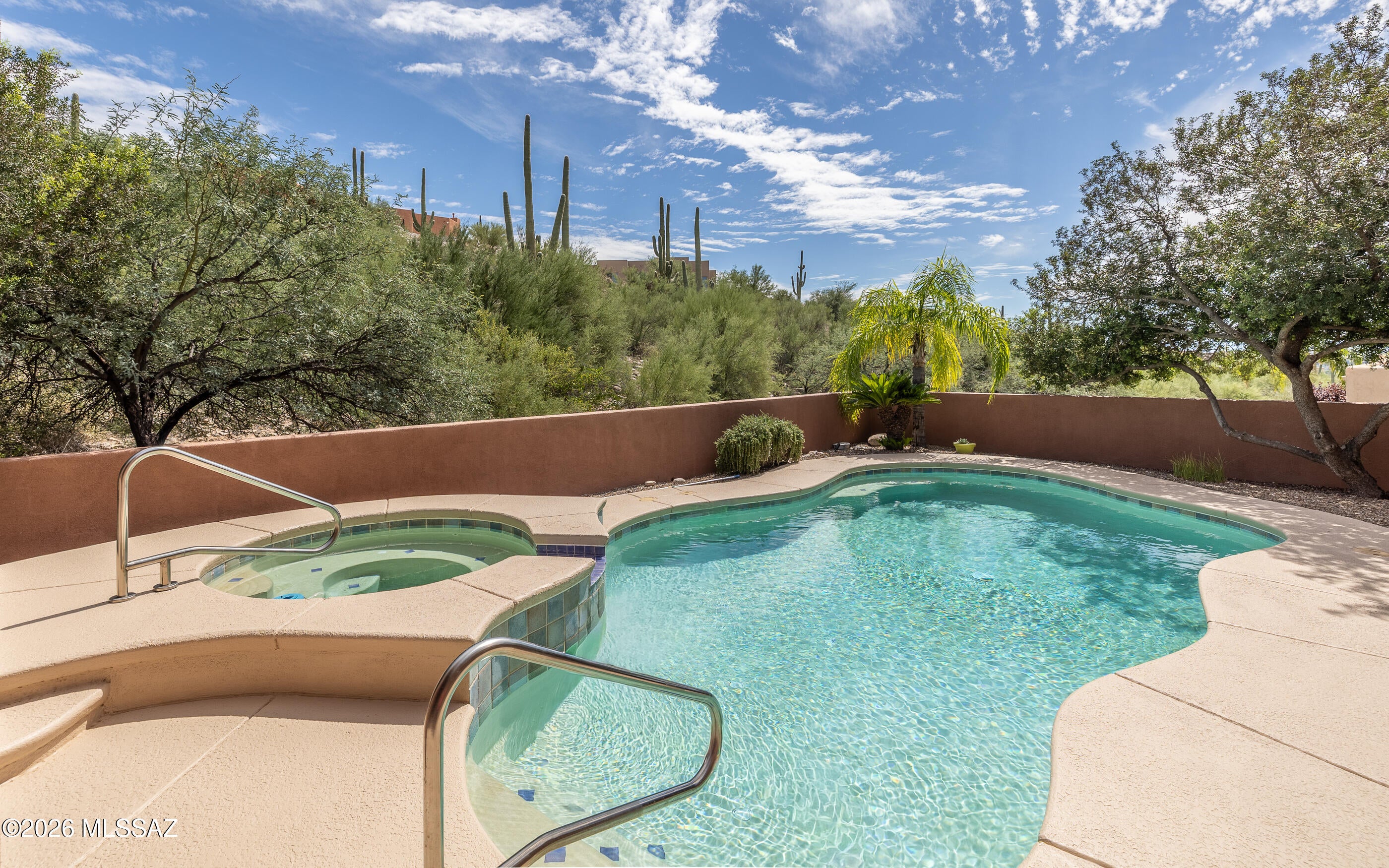 Sabino Mountain (1-290) - Residential