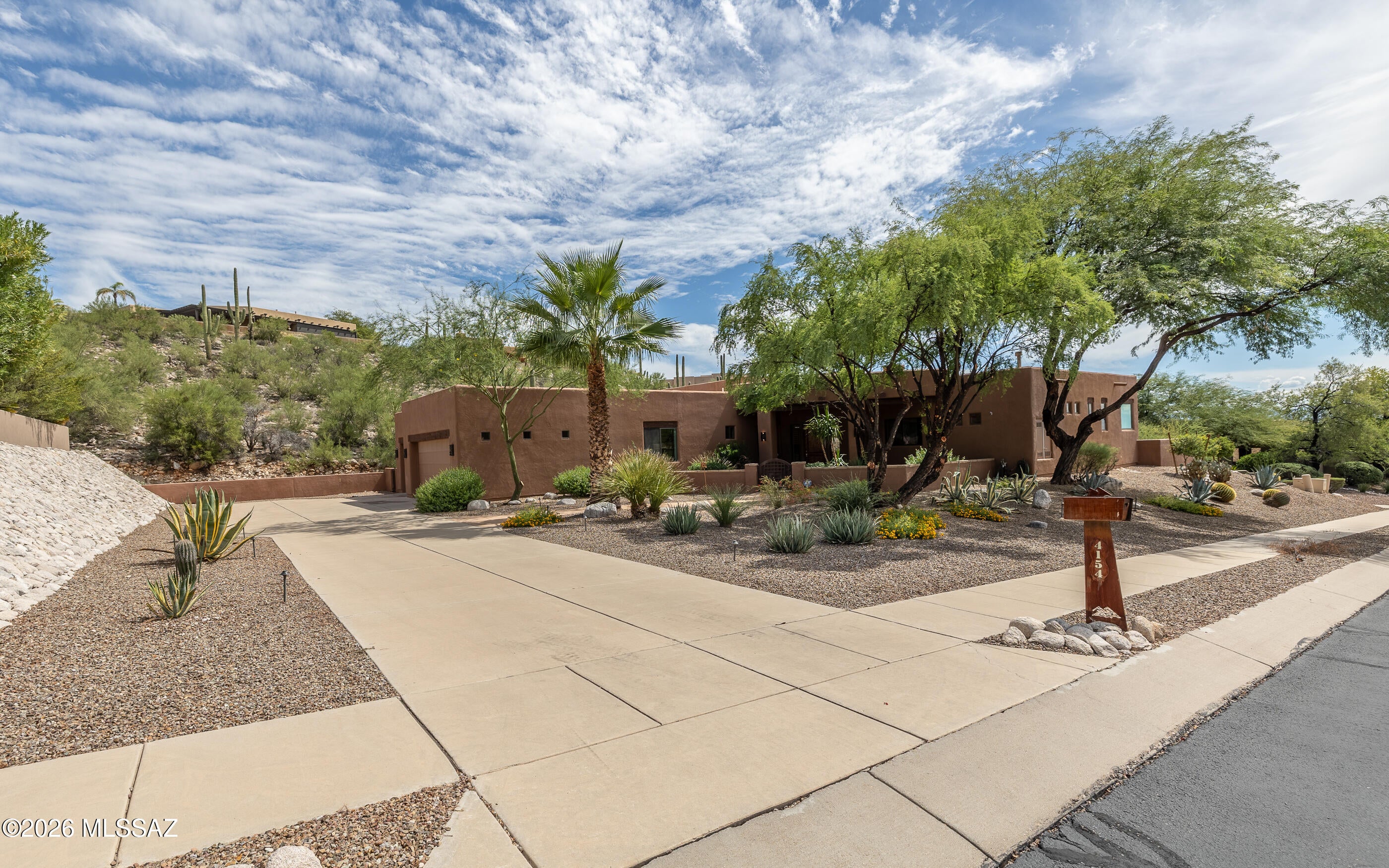 Sabino Mountain (1-290) - Residential