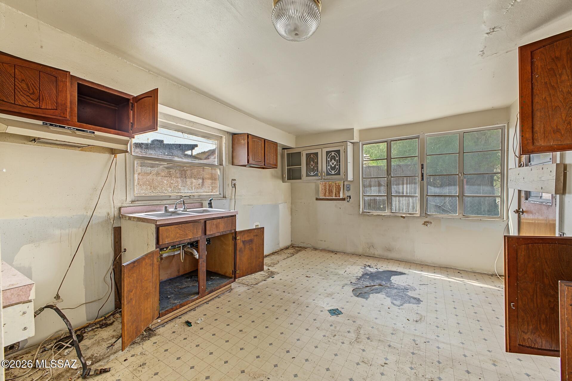 Hughes Ps Rsb Sec14 T14 R13 - Residential