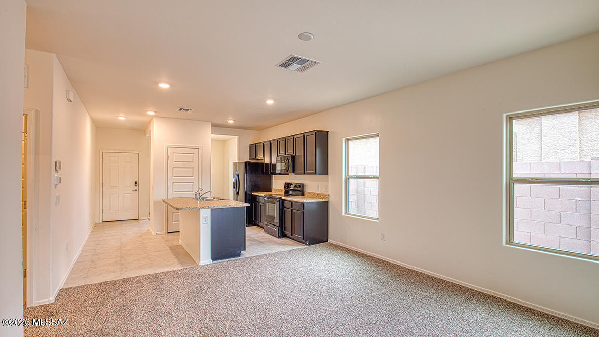 Saguaro Bloom SQ20180540069 - Residential Lease