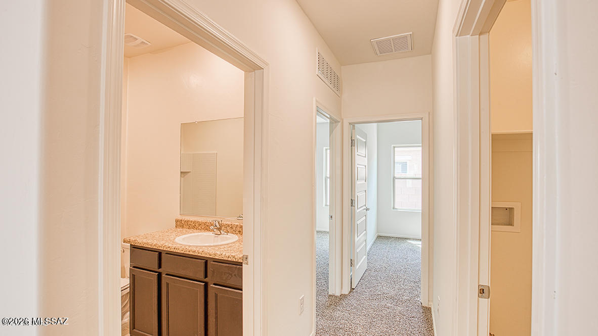 Saguaro Bloom SQ20180540069 - Residential Lease