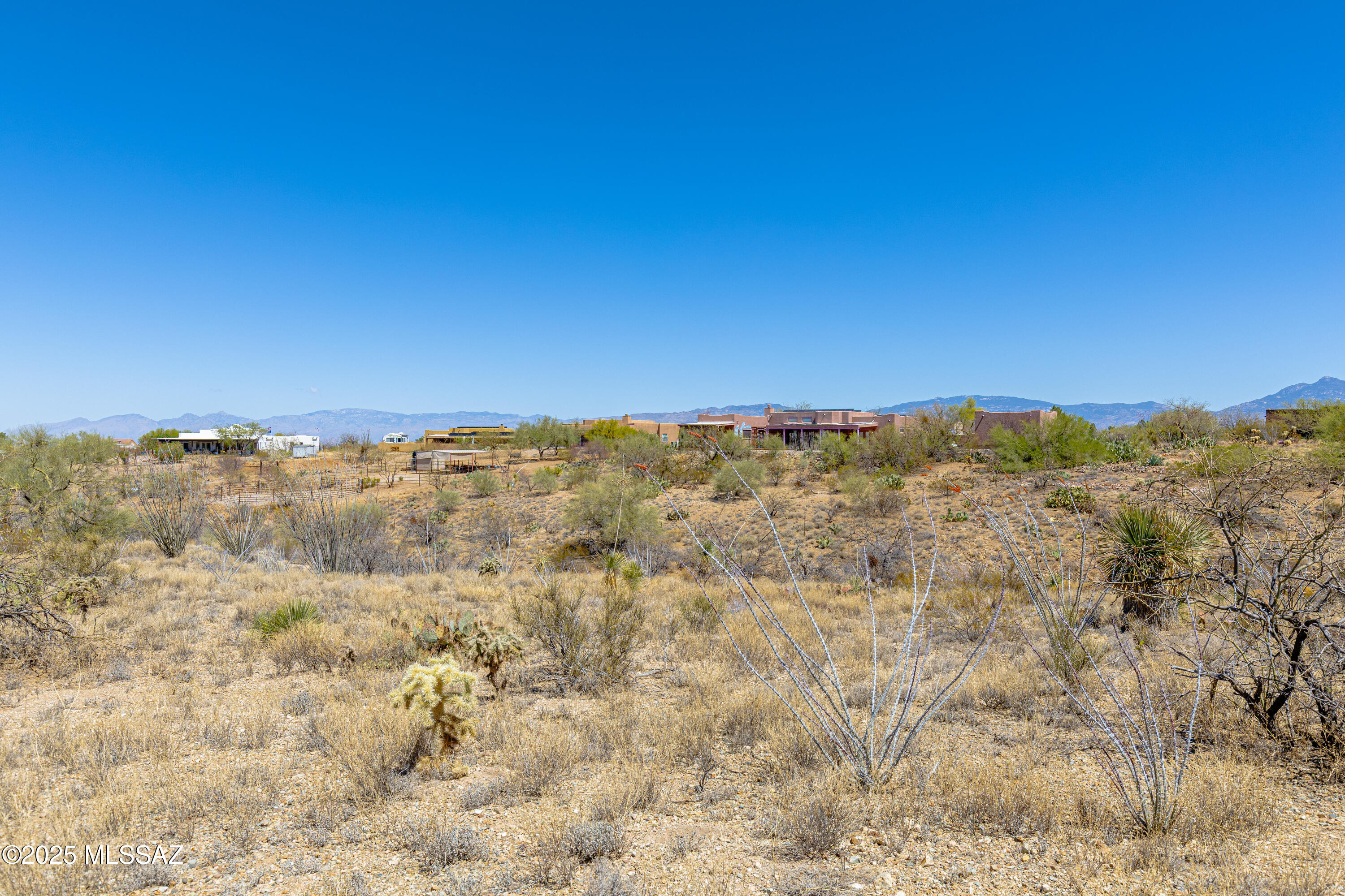 New Tucson Unit NO. 25 - Land