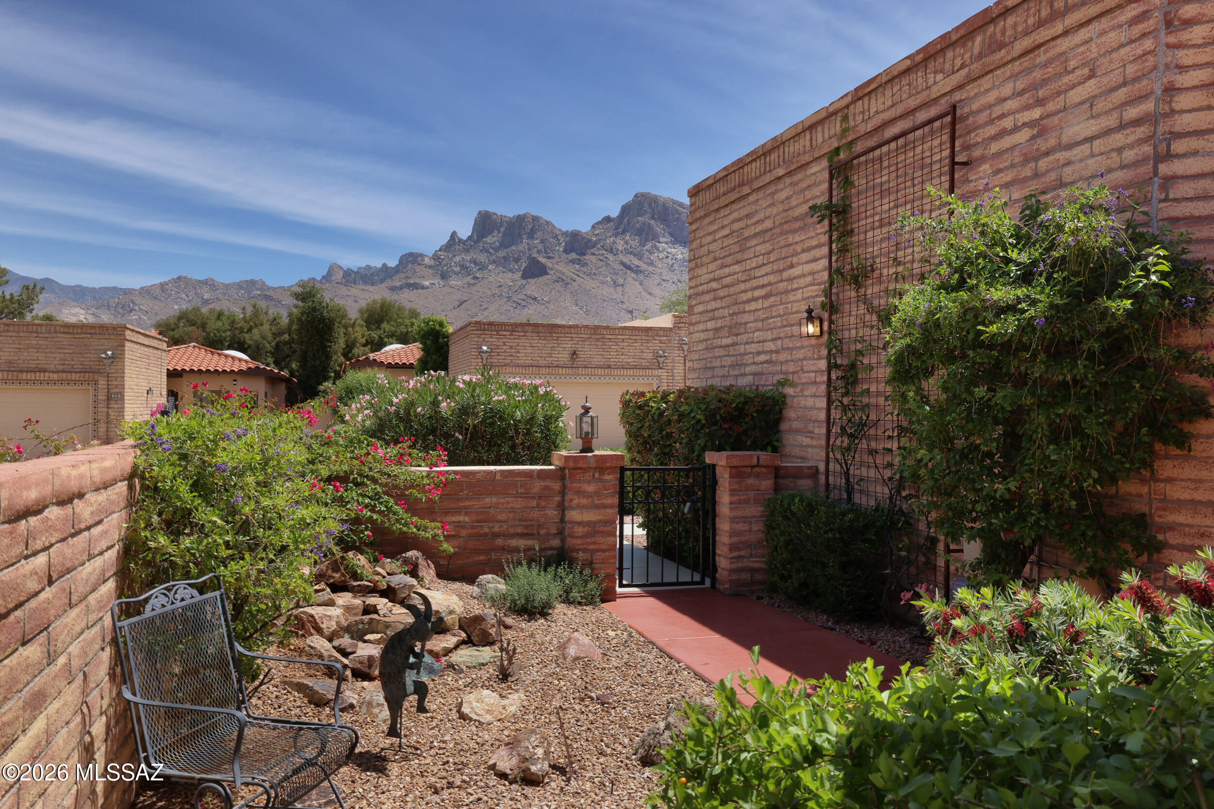 Valle Del Oro Townhomes (1-90) - Residential